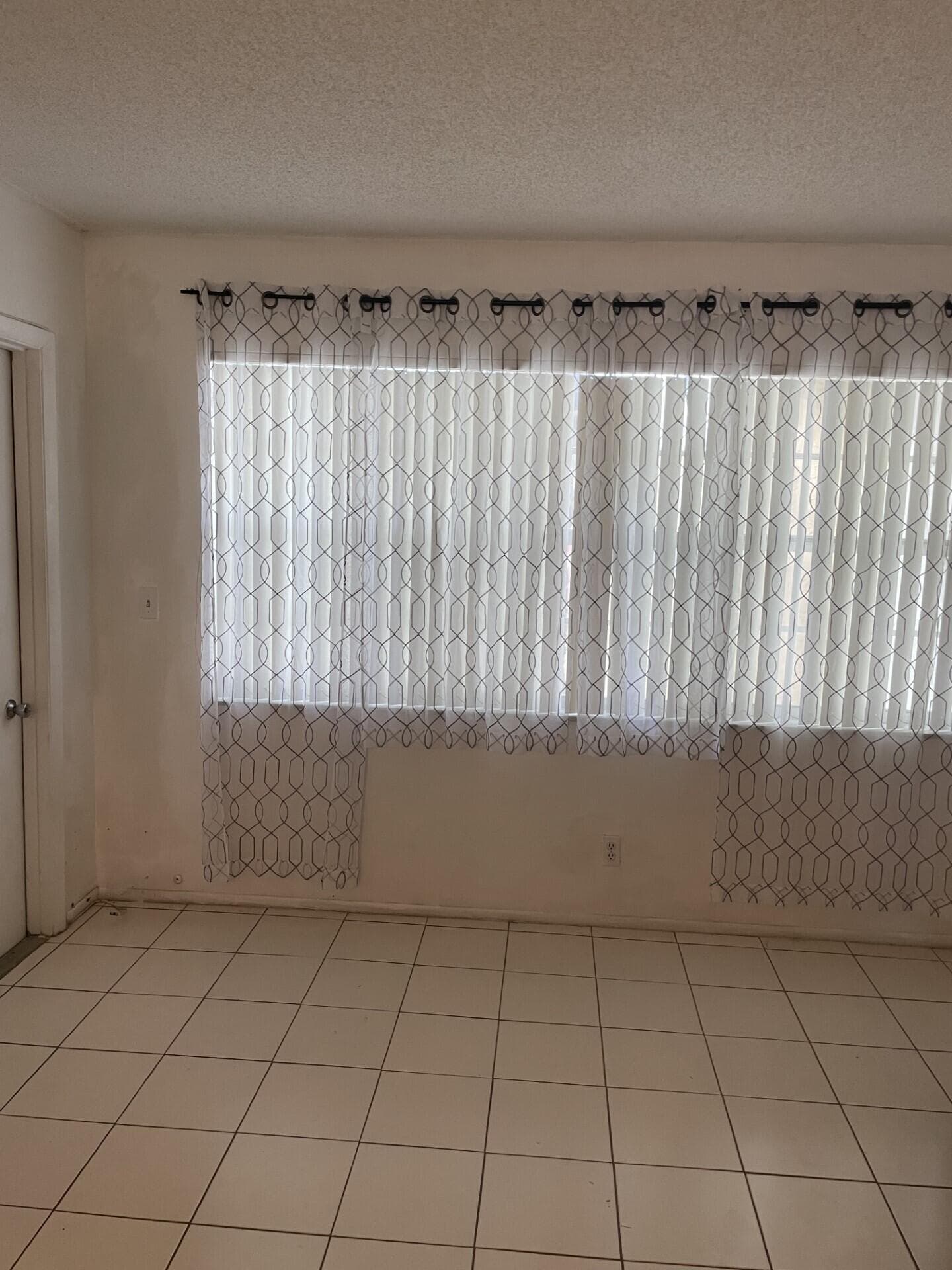 175 W Lake Carol Drive W 175, West Palm Beach, FL 33411 — photo 2 of 6
