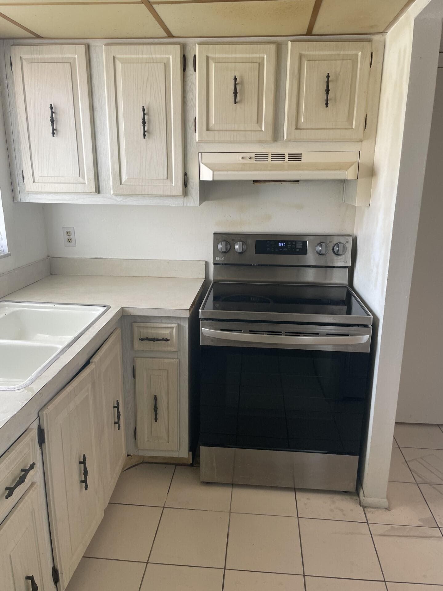 175 W Lake Carol Drive W 175, West Palm Beach, FL 33411 — photo 3 of 6
