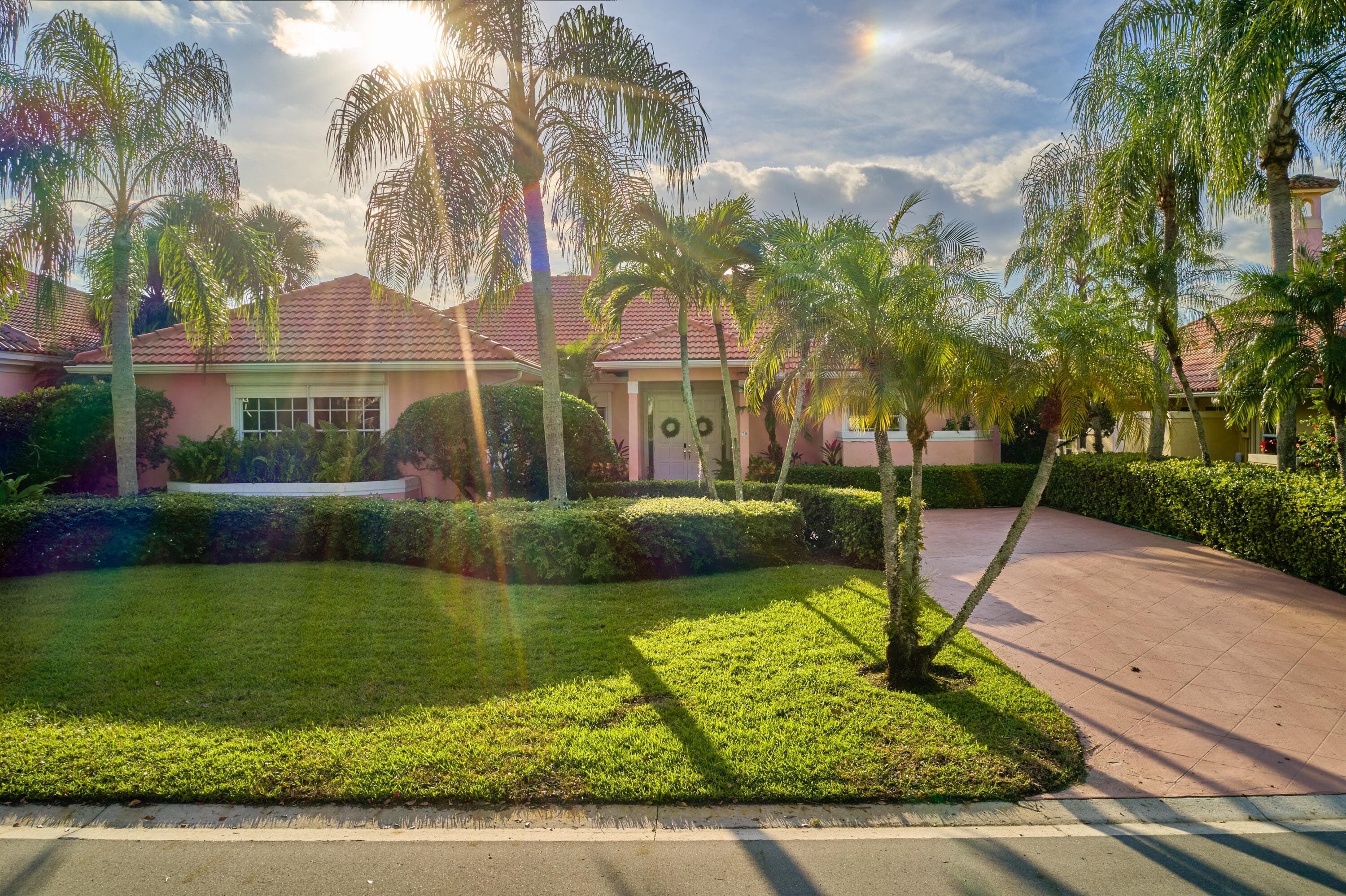 70 Cayman Place, Palm Beach Gardens, FL 33418 — photo 1 of 27
