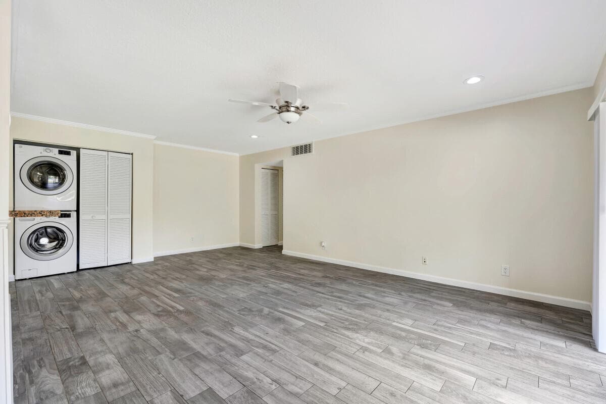 150 Pineview Road F3, Jupiter, FL 33469 — photo 4 of 12