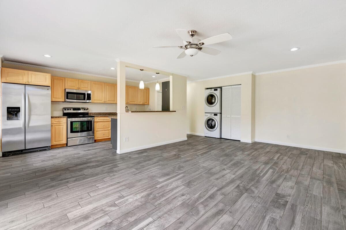 150 Pineview Road F3, Jupiter, FL 33469 — photo 5 of 12