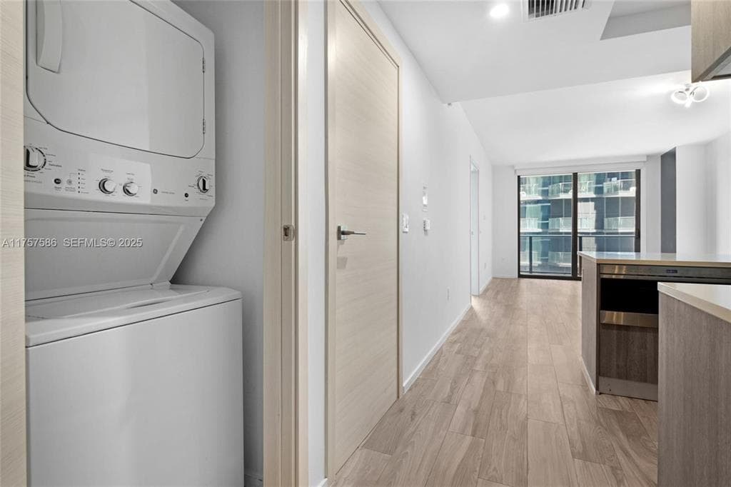 801 S Miami Avenue 2508, Miami, FL 33131 — photo 18 of 25