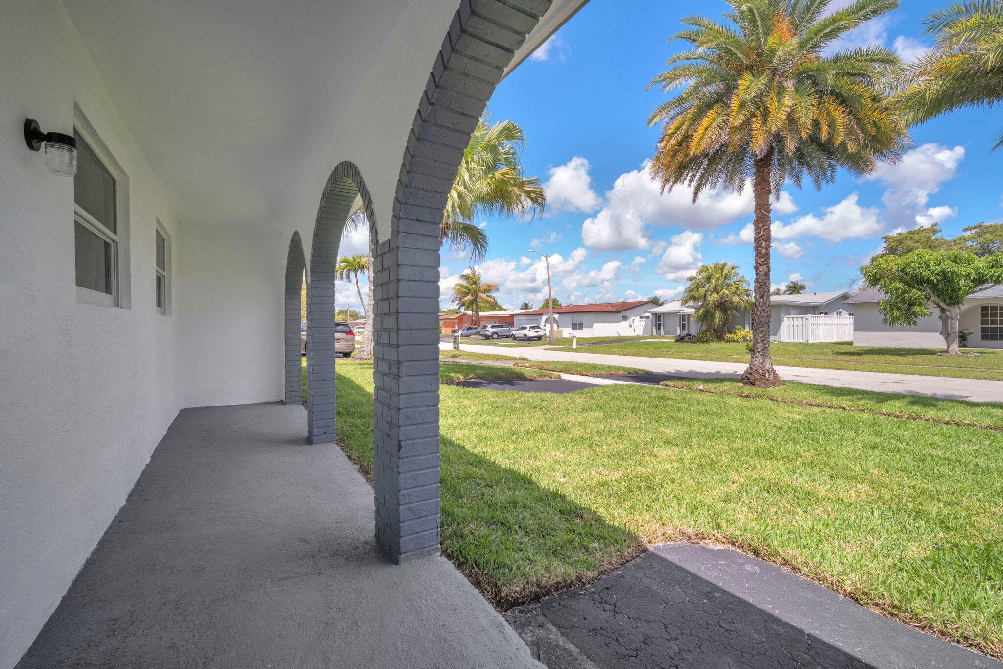 9490 NW 20th Place, Sunrise, FL 33322 — photo 5 of 69