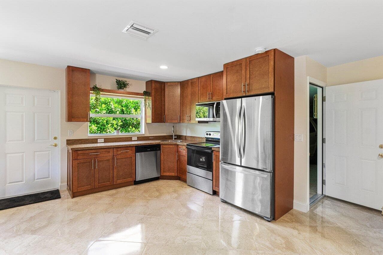 1650 NE 3rd Avenue, Delray Beach, FL 33444 — photo 19 of 27