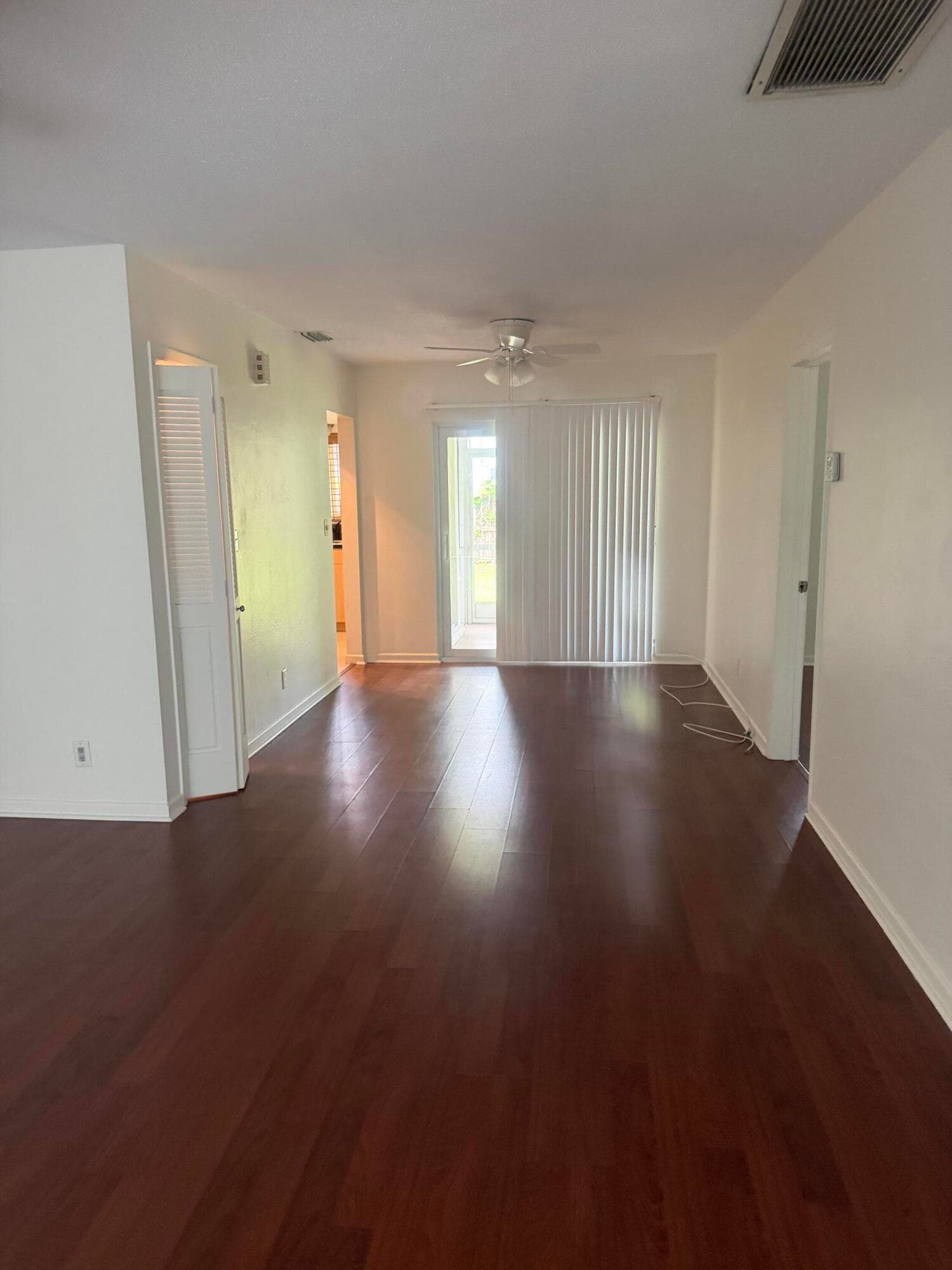 1151 NE 26th Avenue, Pompano Beach, FL 33062 — photo 9 of 44