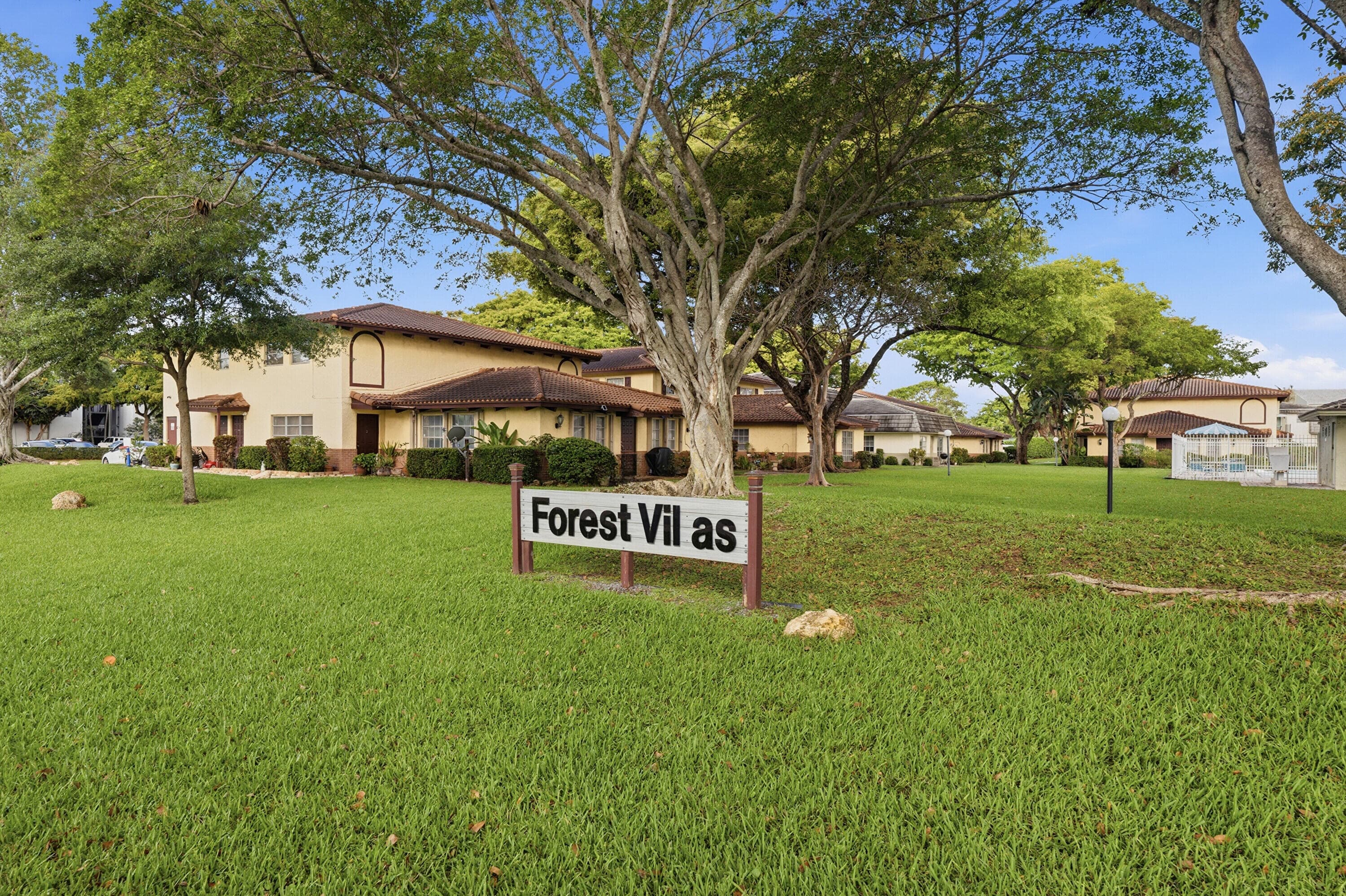 8811 NW 28th Drive 1-2, Coral Springs, FL 33065 — photo 39 of 40
