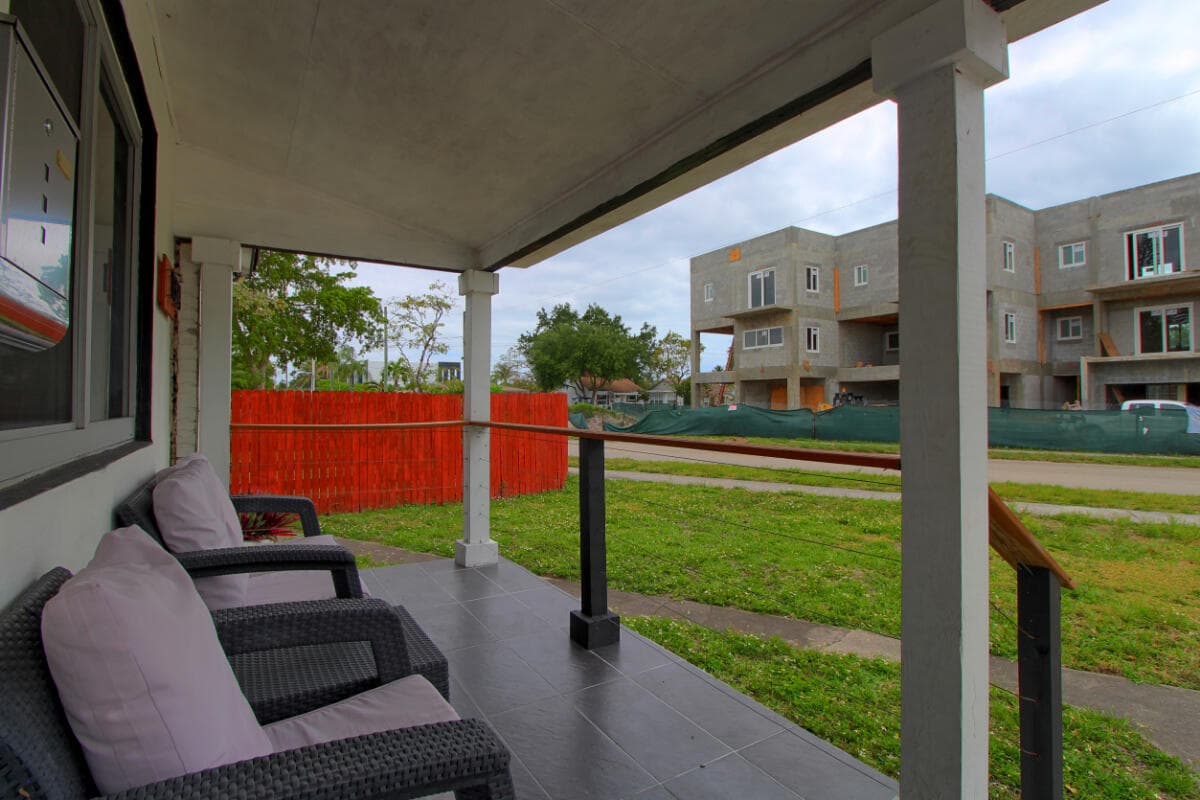 1324 N 24th Avenue, Hollywood, FL 33020 — photo 8 of 35