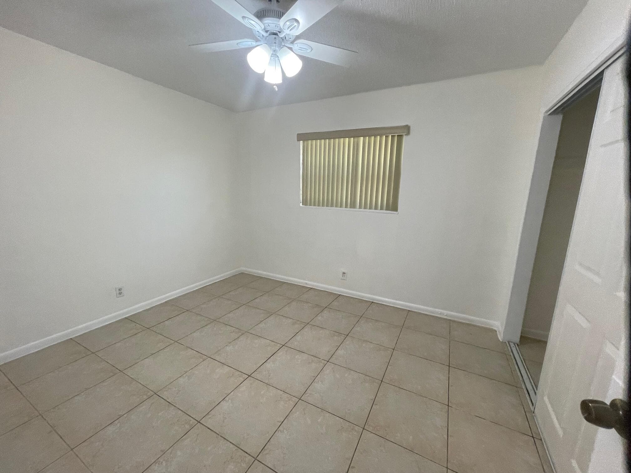 7624 SW 10th Street, North Lauderdale, FL 33068 — photo 13 of 23