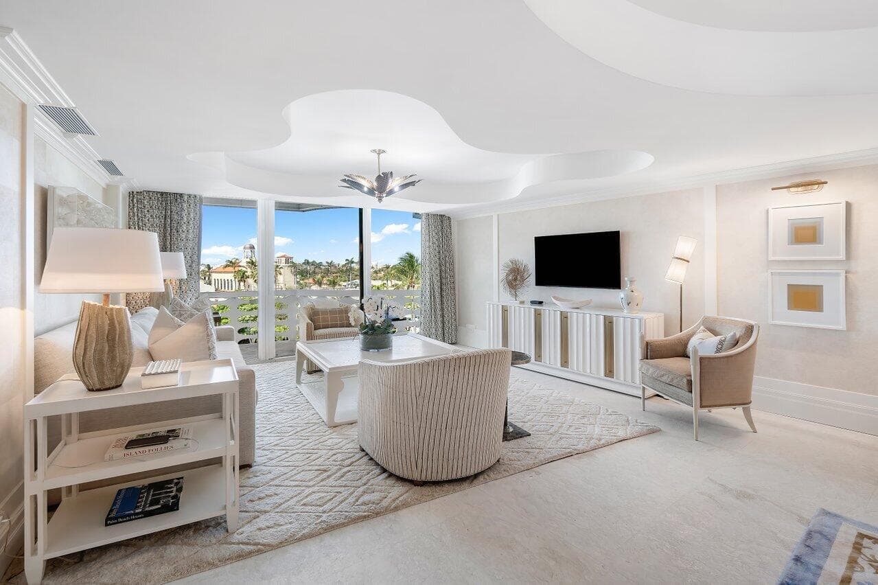 130 Sunrise Avenue 616, Palm Beach, FL 33480 — photo 4 of 33