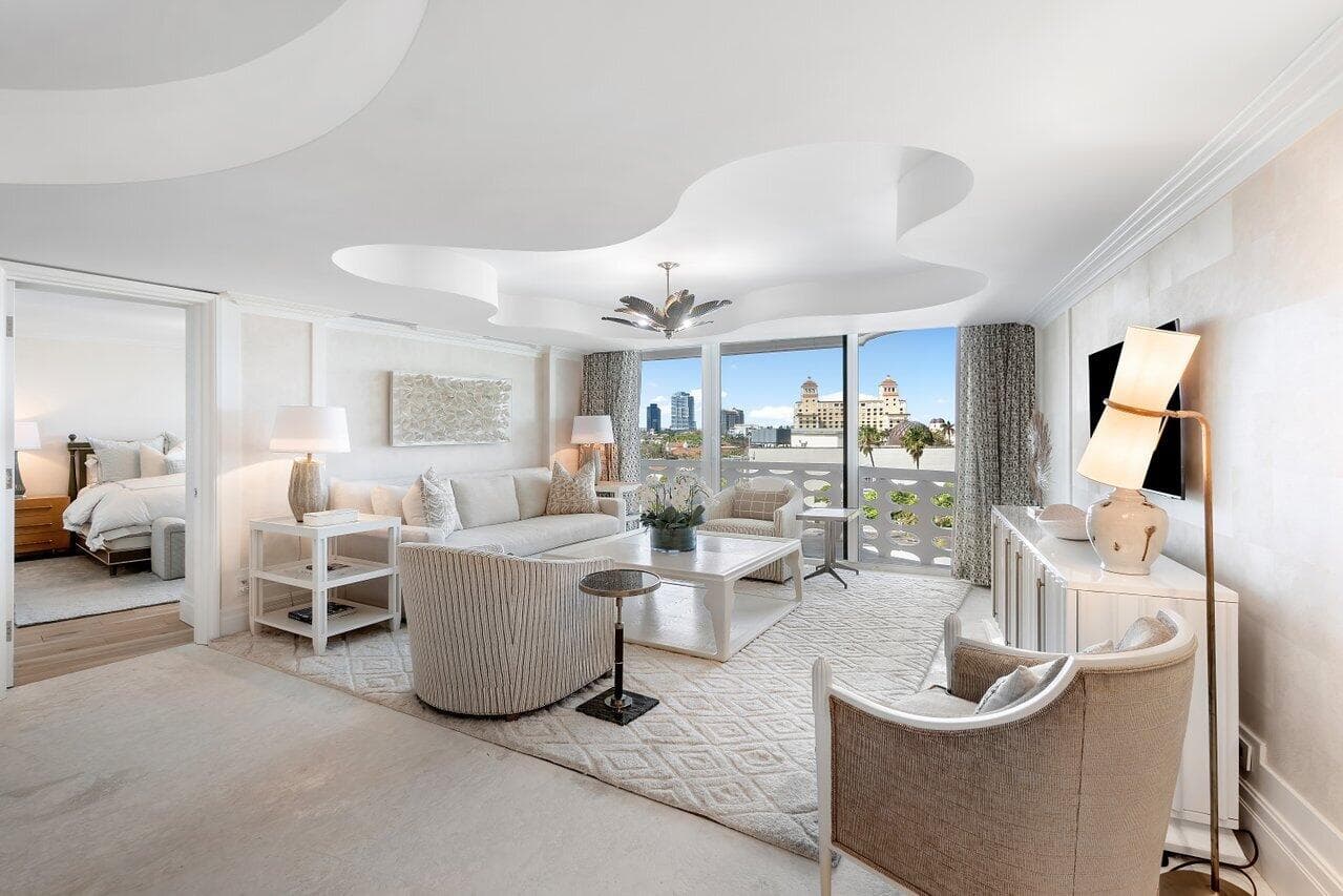 130 Sunrise Avenue 616, Palm Beach, FL 33480 — photo 1 of 33