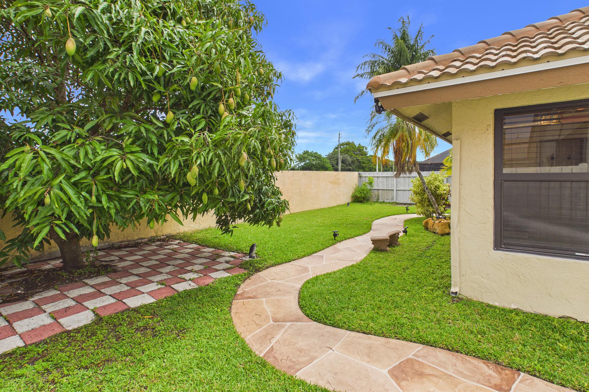 169 Executive Circle, Boynton Beach, FL 33436 — photo 46 of 55