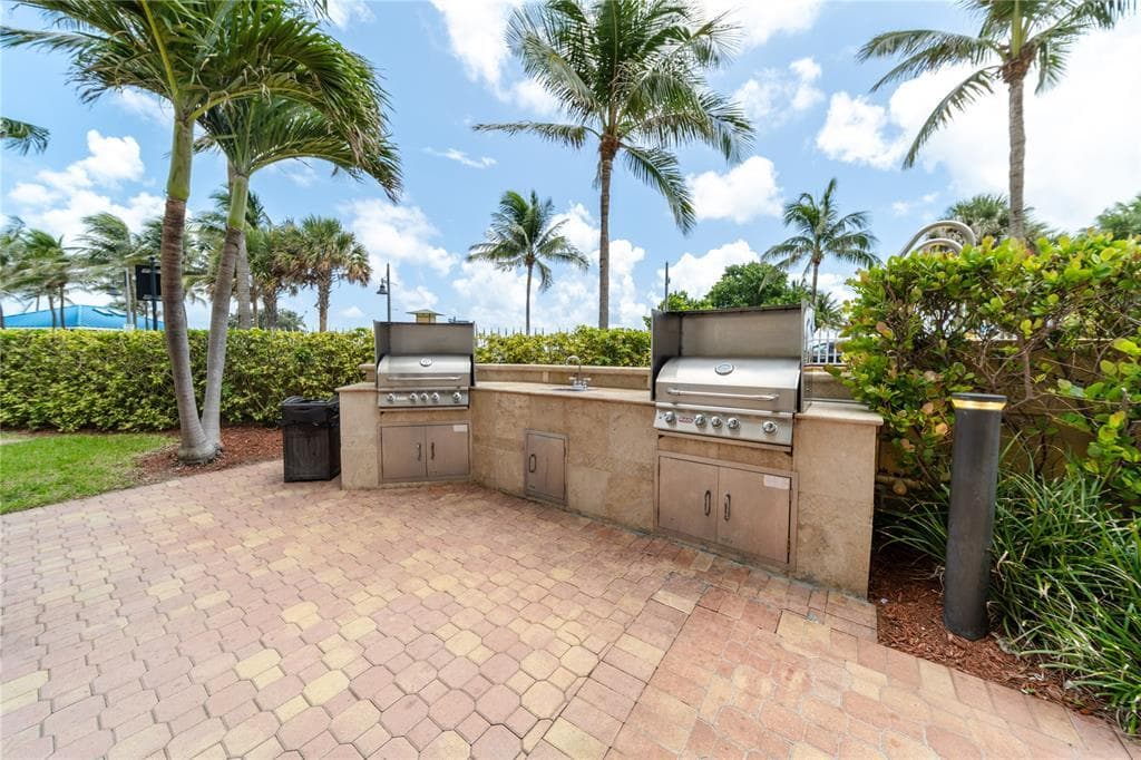 328 N Ocean Boulevard 902, Pompano Beach, FL 33062 — photo 37 of 55