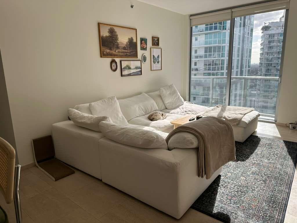 1060 Brickell Avenue 3711, Miami, FL 33131 — photo 4 of 9