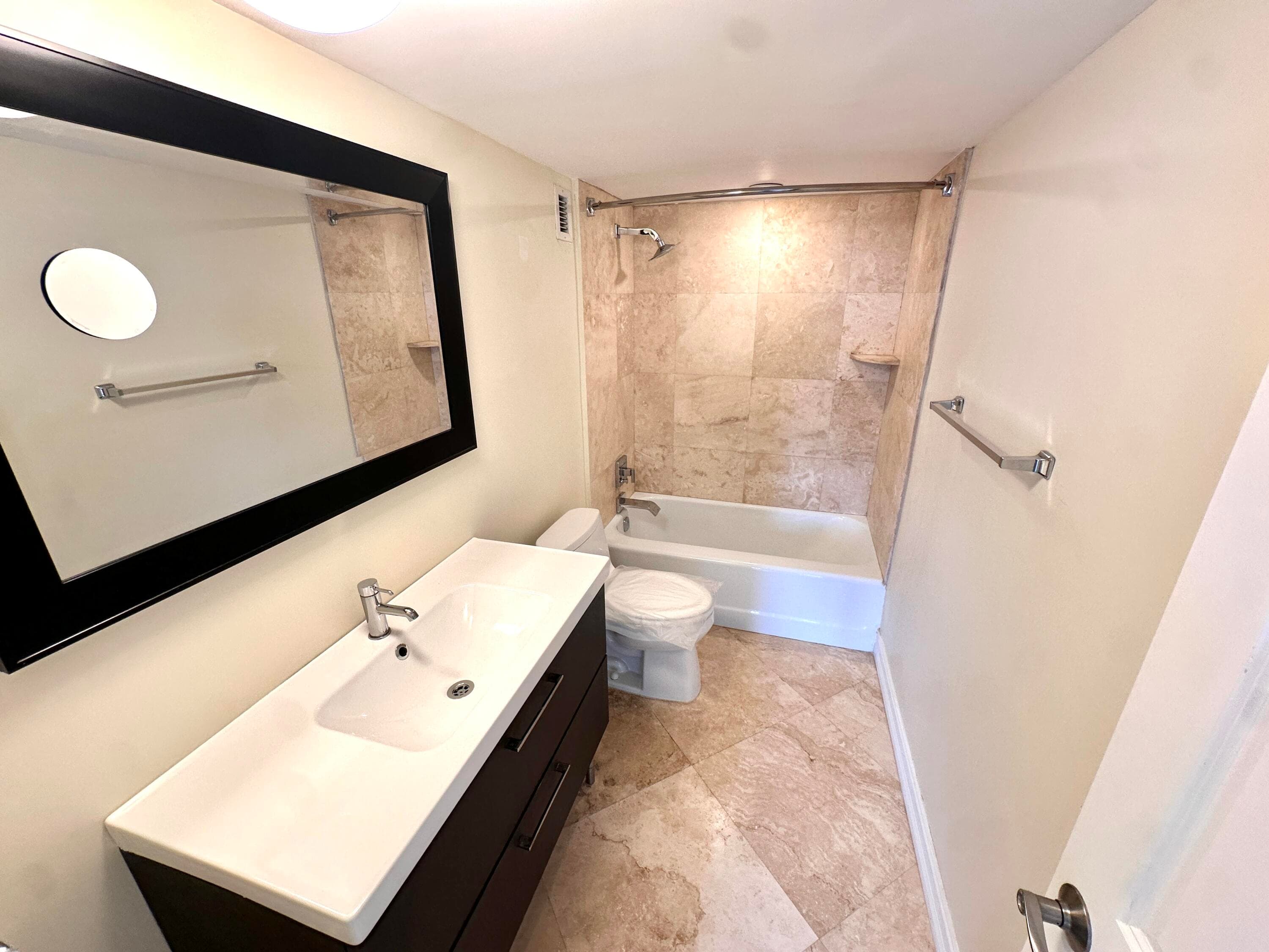 1 Las Olas Circle 1009, Fort Lauderdale, FL 33316 — photo 8 of 58