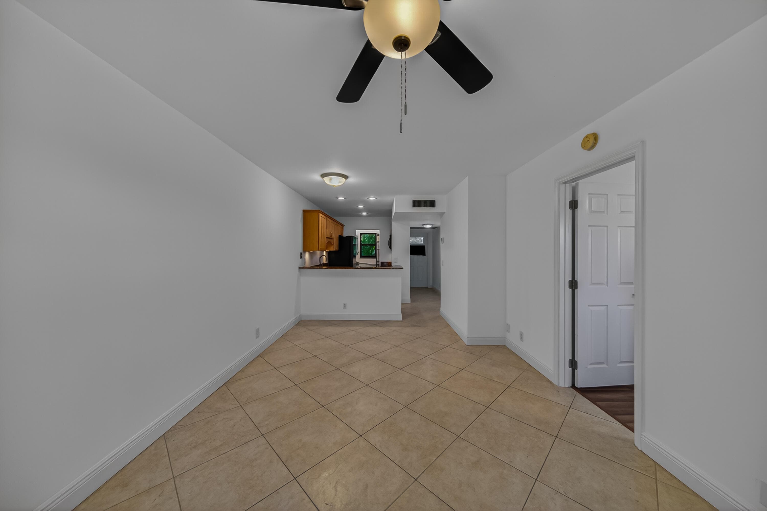 2907 NE 8th Terrace 205, Oakland Park, FL 33334 — photo 19 of 39