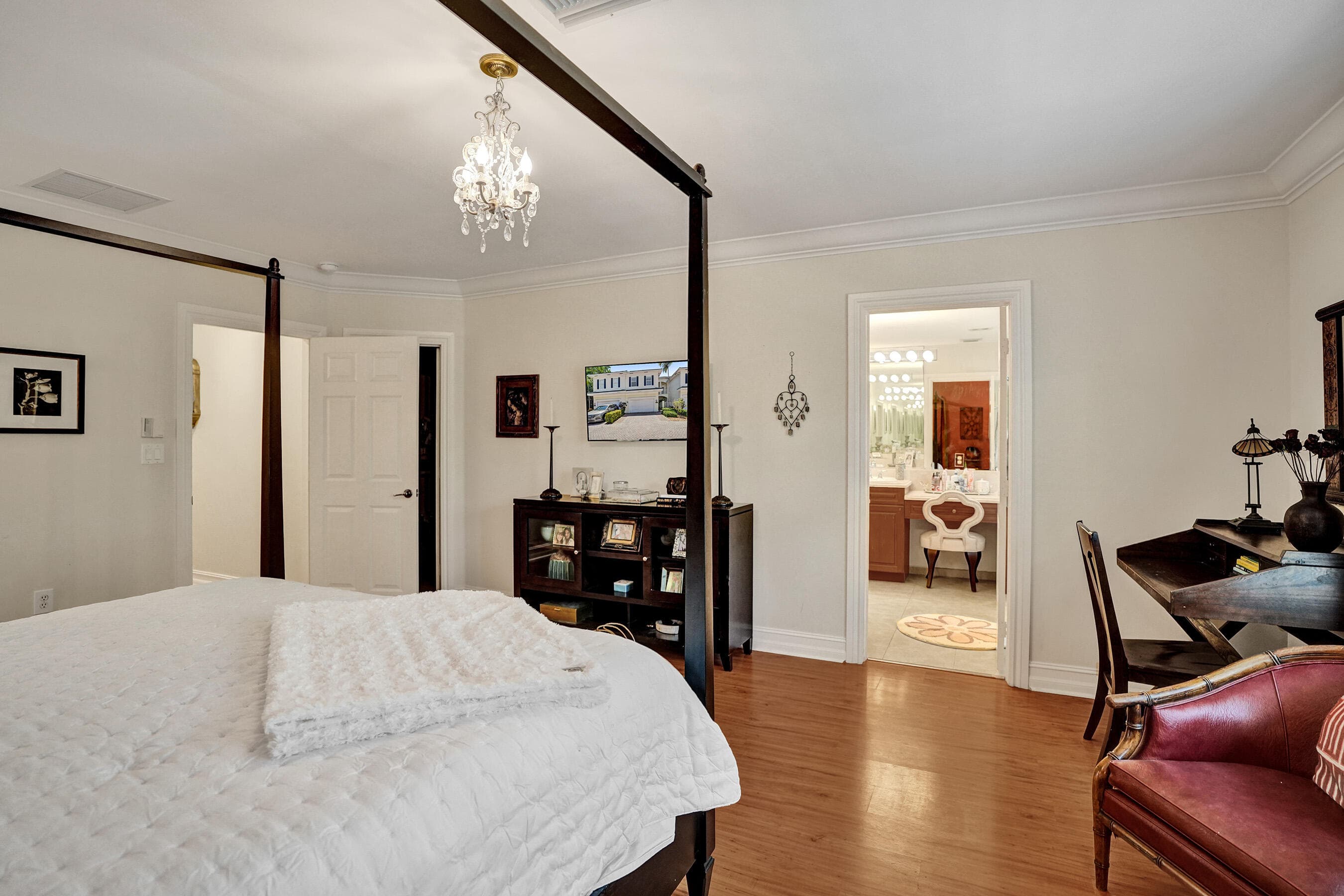 1127 N Victoria Park Road, Fort Lauderdale, FL 33304 — photo 23 of 45