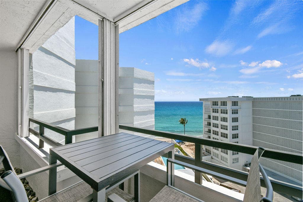3560 S Ocean Boulevard 907, South Palm Beach, FL 33480 — photo 25 of 38