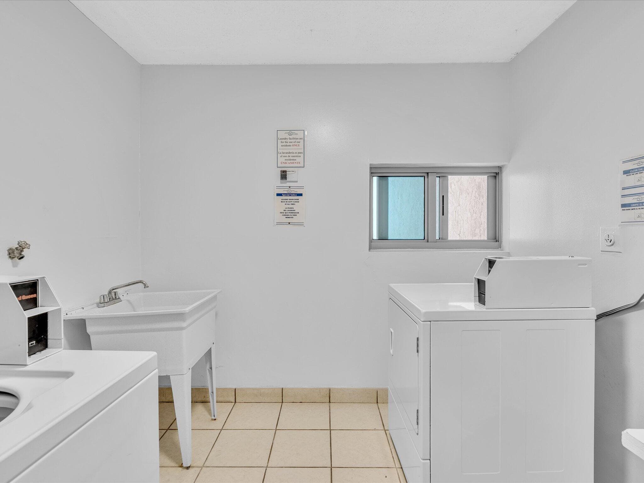 2655 Collins Avenue Unit 1710, Miami Beach, FL 33140 — photo 29 of 54