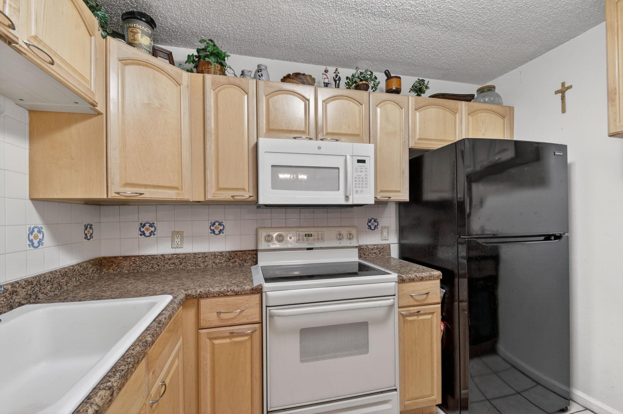 2730 Ida Way 16a, West Palm Beach, FL 33415 — photo 13 of 34