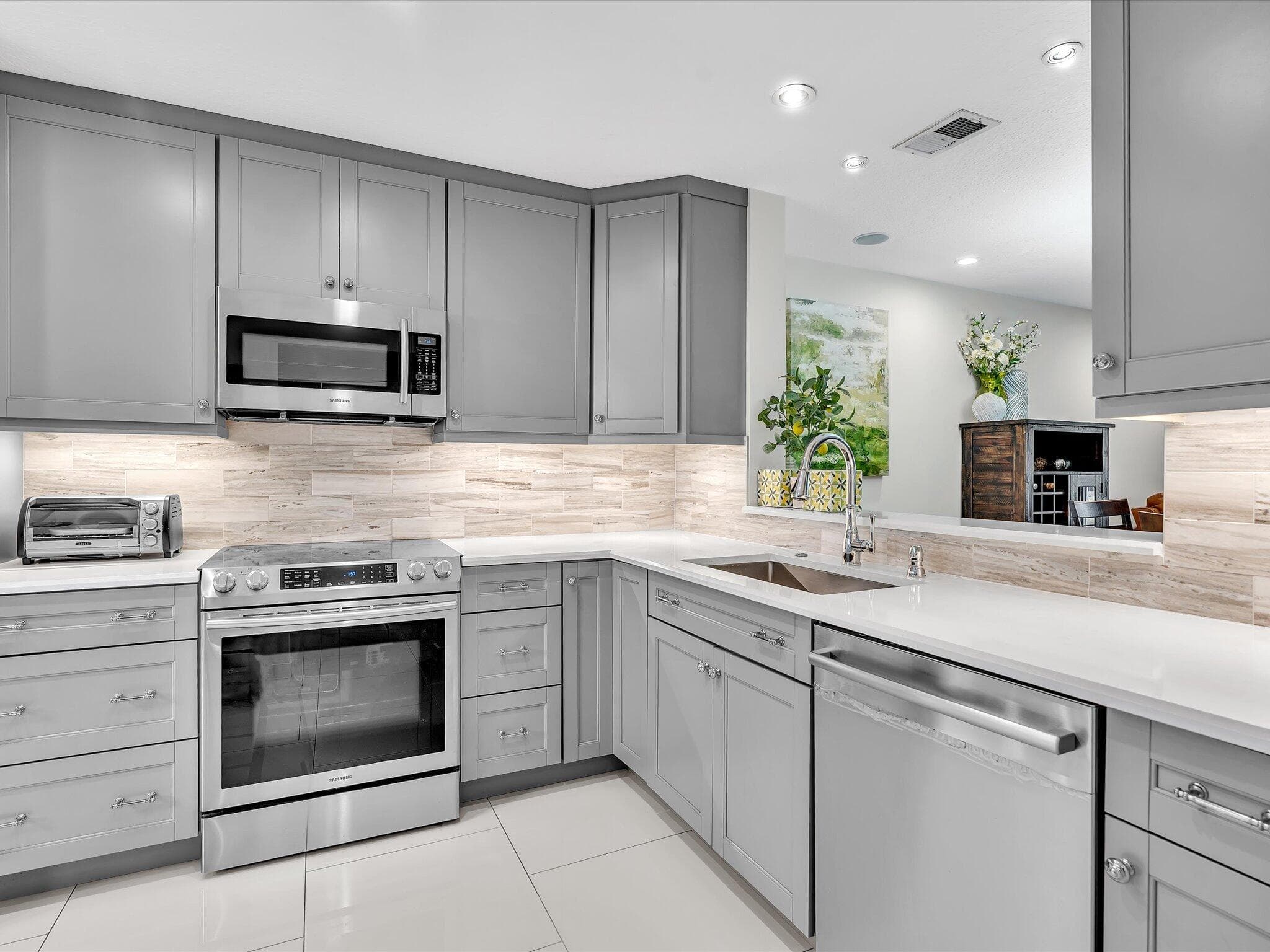 4335 Carambola Circle N, Coconut Creek, FL 33066 — photo 9 of 48