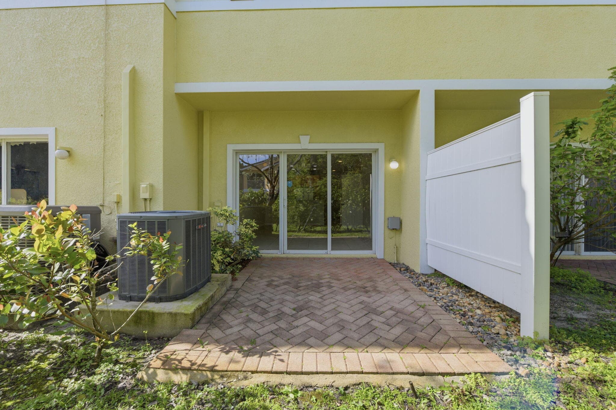 2423 NW 31st Court, Oakland Park, FL 33309 — photo 35 of 39