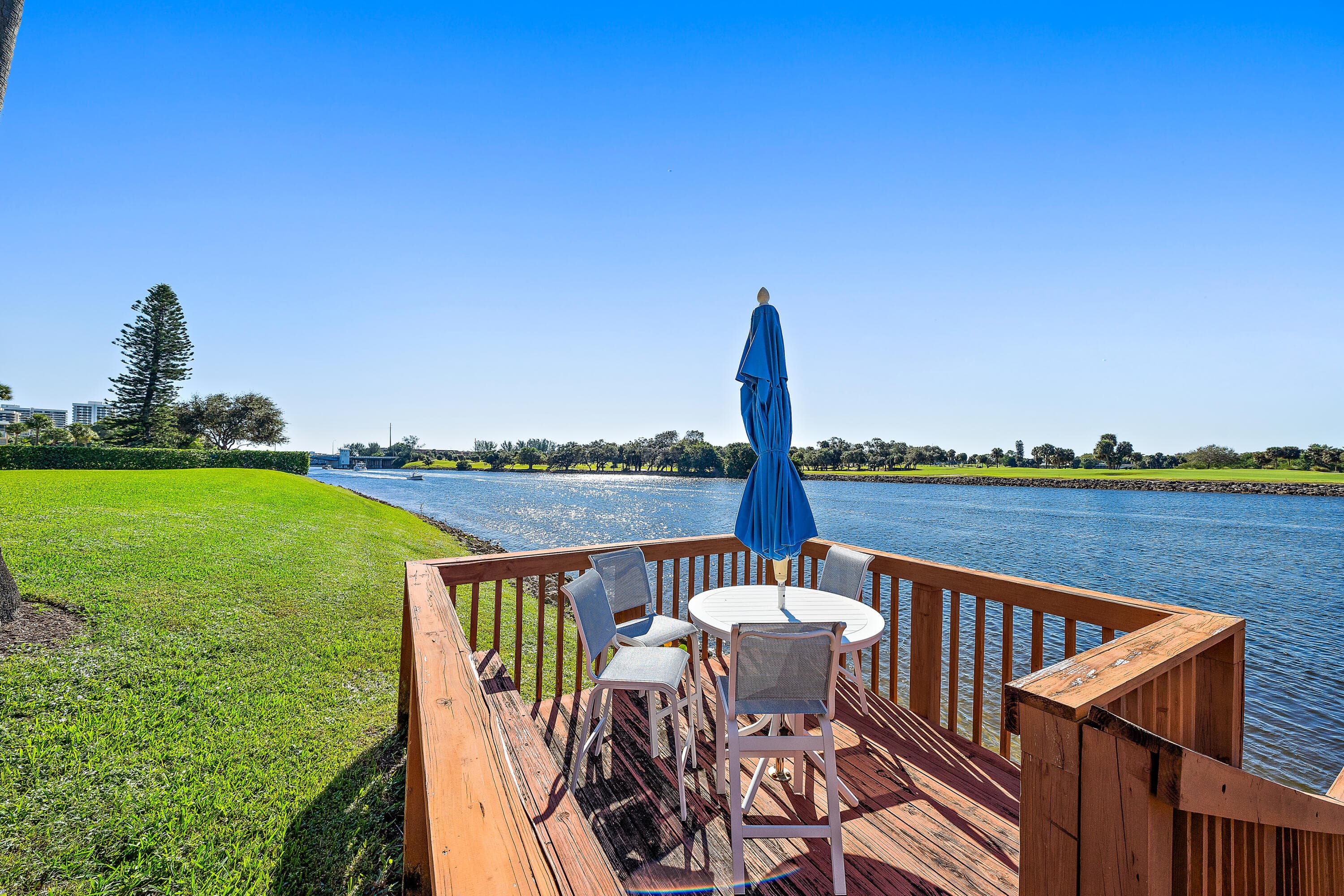 356 Golfview Road 903, North Palm Beach, FL 33408 — photo 44 of 85