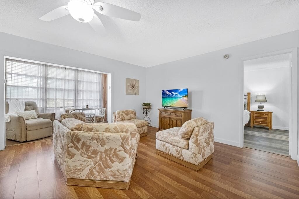 8280 SW 24th Street 7210, North Lauderdale, FL 33068 — photo 7 of 31