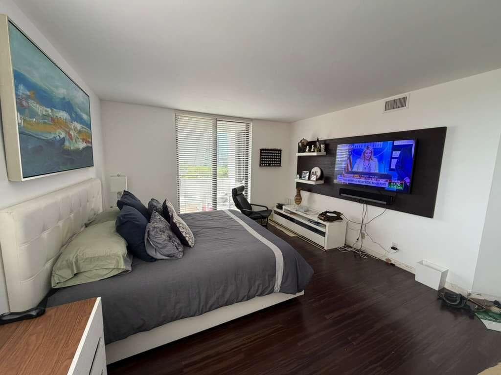 1581 Brickell Avenue 406, Miami, FL 33129 — photo 18 of 20