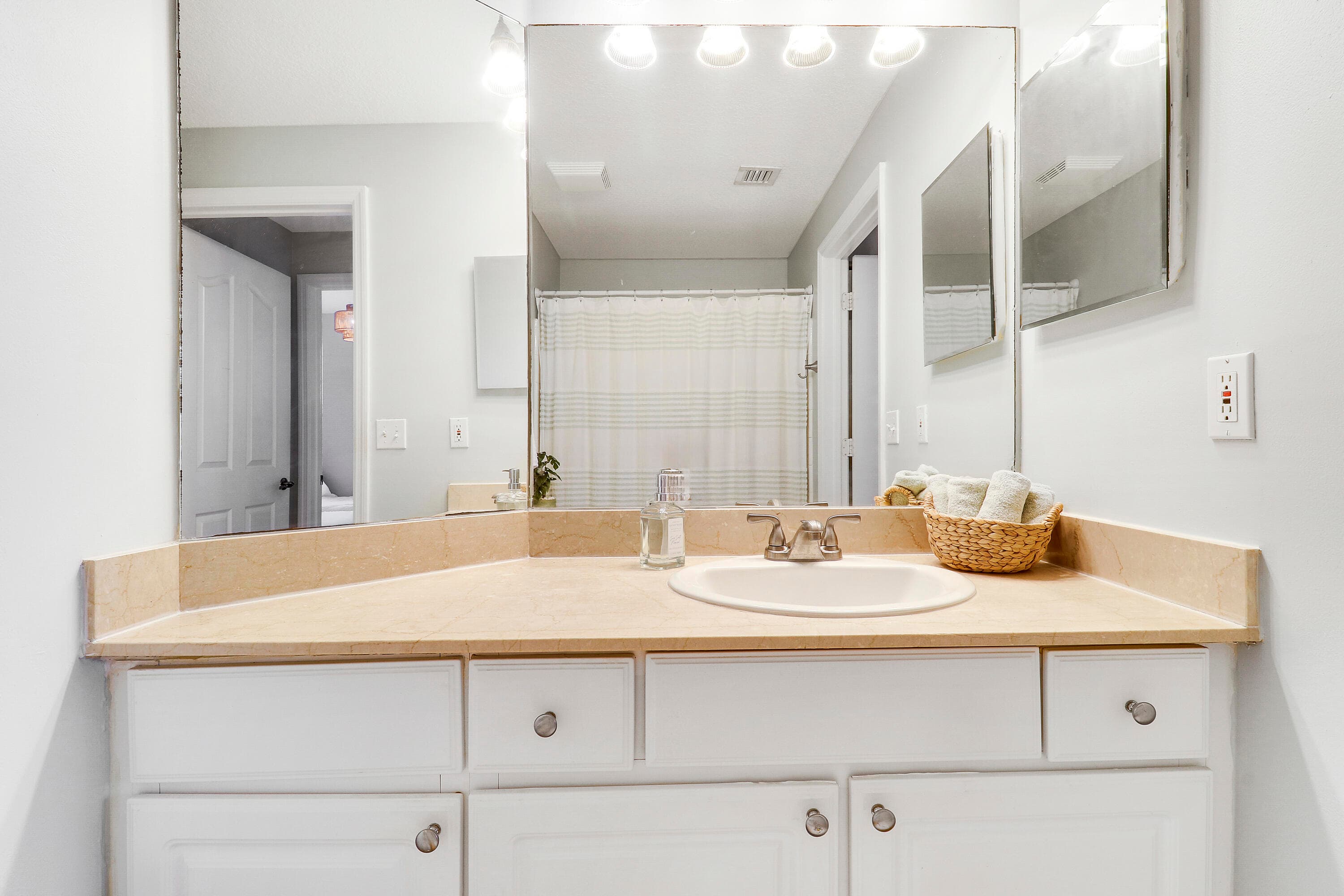 275 Murcia Drive 212, Jupiter, FL 33458 — photo 22 of 32