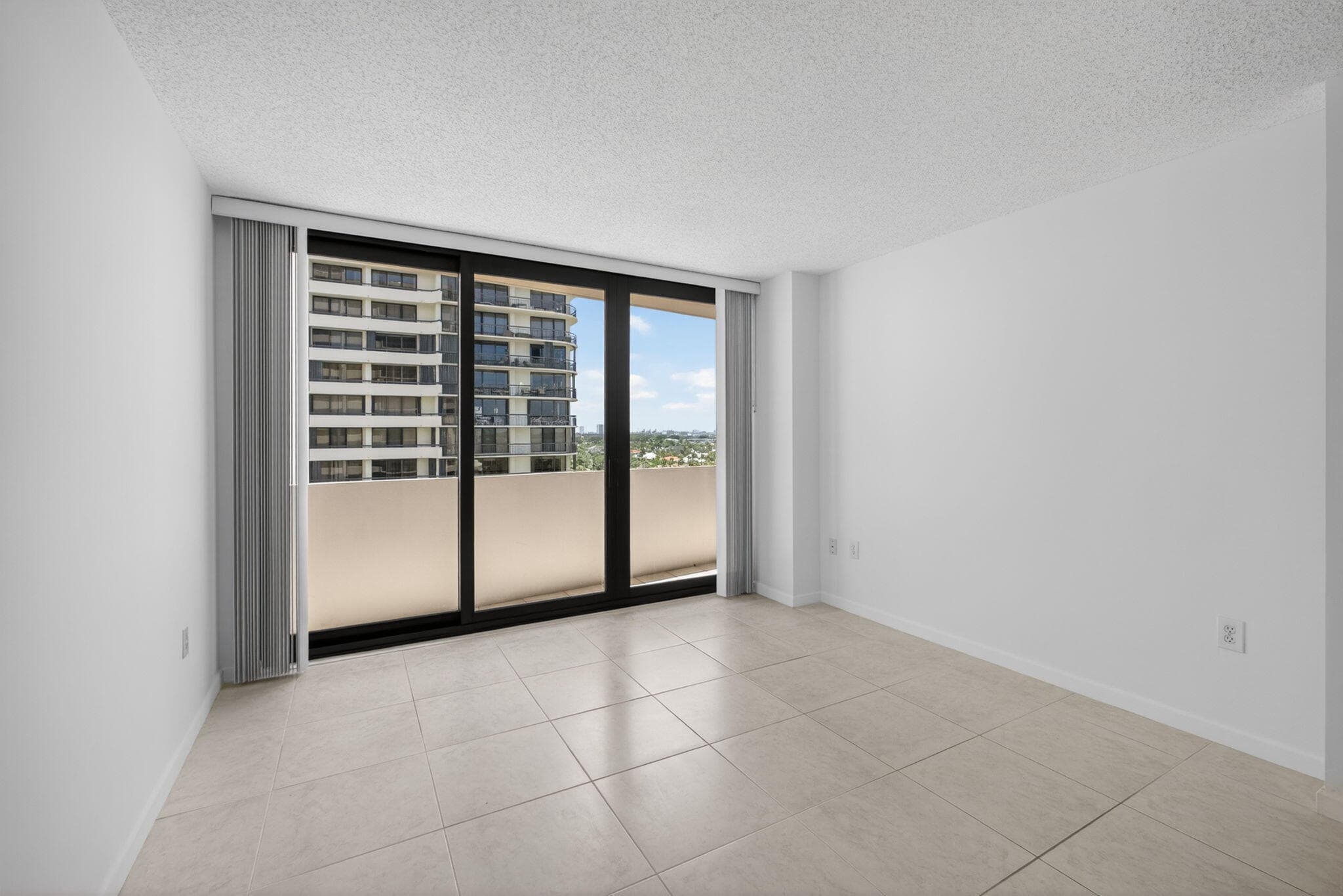 4200 N Ocean Drive 2-804, Singer Island, FL 33404 — photo 33 of 61