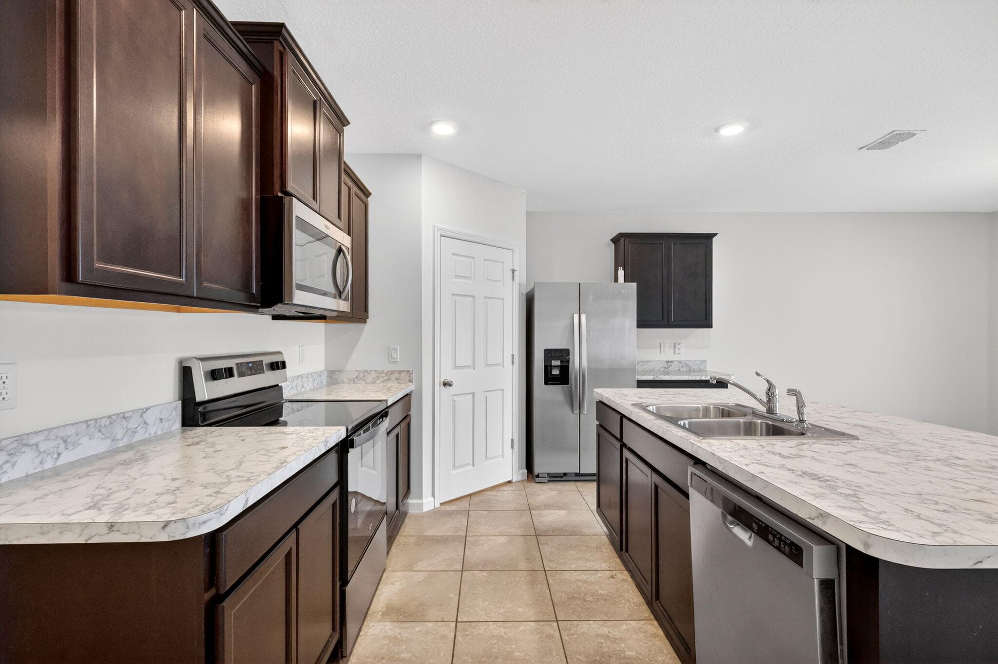 393 SW Tarra Avenue, Port St. Lucie, FL 34953 — photo 16 of 47