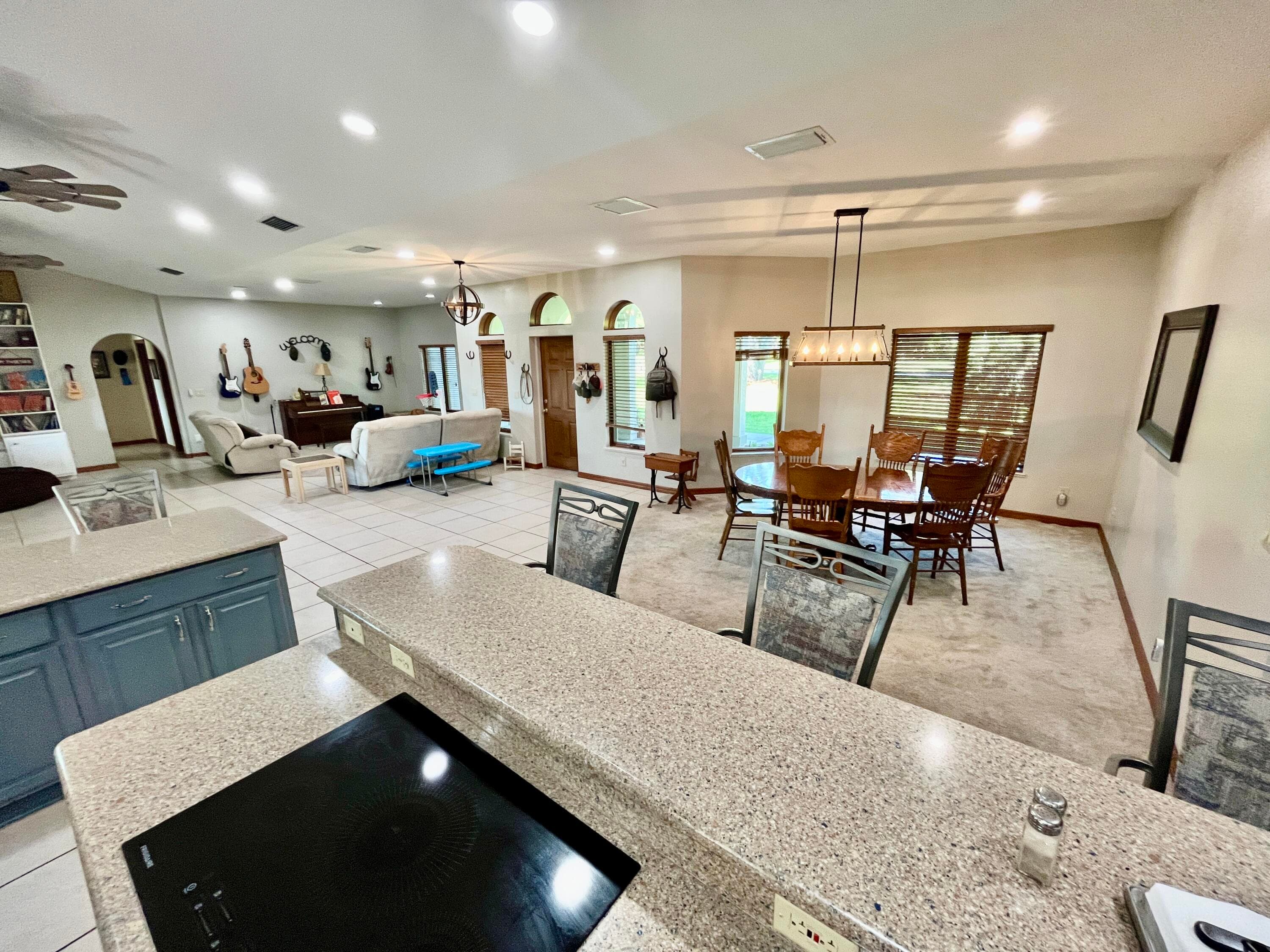 3046 N Bowden Road, Avon Park, FL 33825 — photo 8 of 41