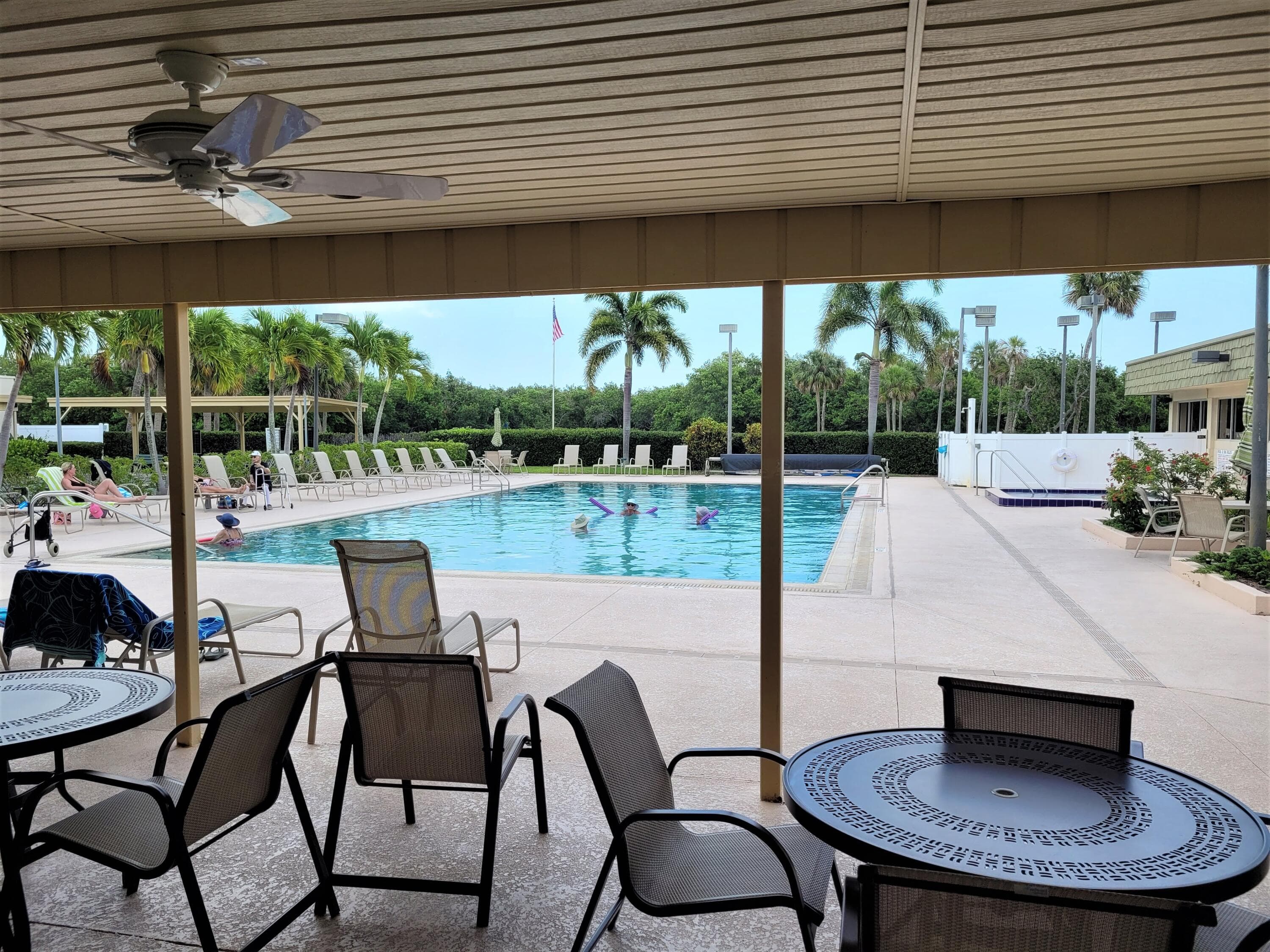 35 Vis Gdns Trail, Vero Beach, FL 32962 — photo 32 of 36