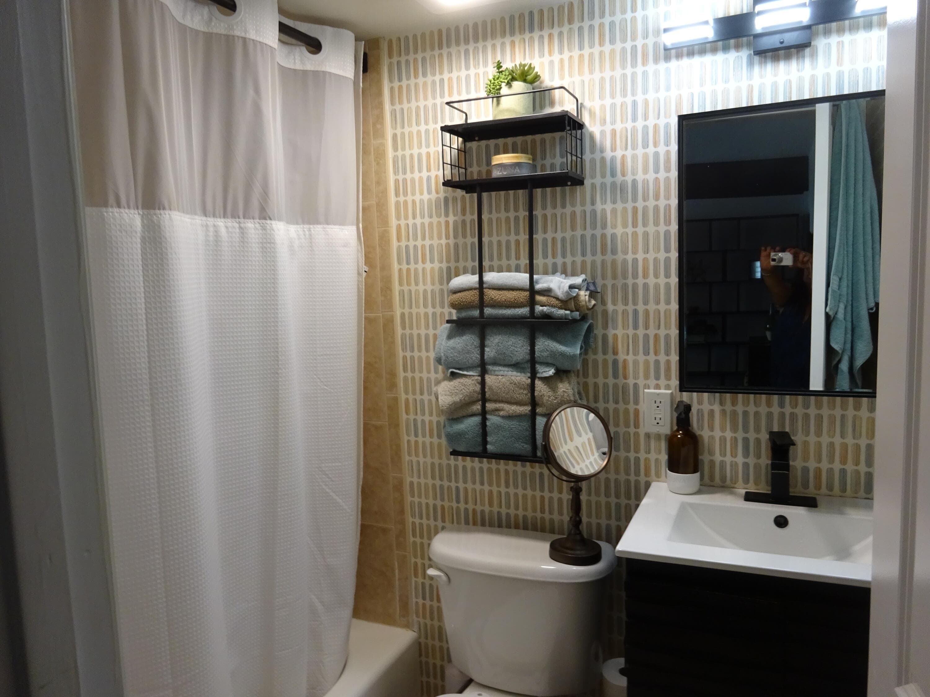 2660 NE 8th Avenue 208, Wilton Manors, FL 33334 — photo 13 of 19