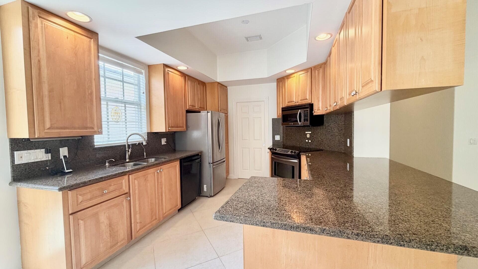 2704 Irma Lake Drive, West Palm Beach, FL 33411 — photo 6 of 59