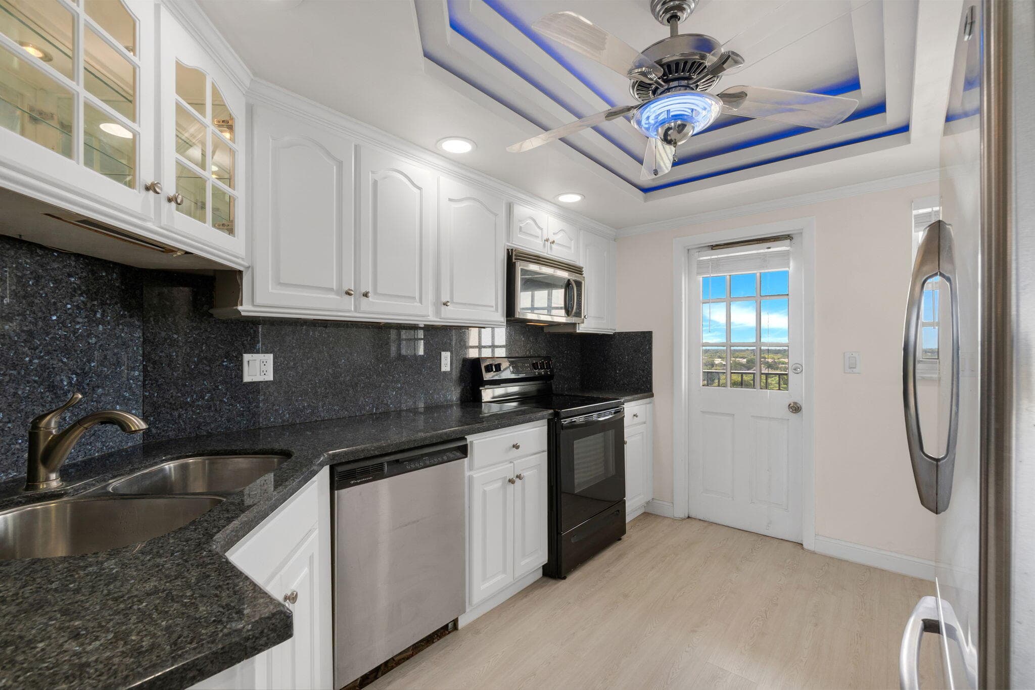 9101 W Sample Road 1004, Coral Springs, FL 33065 — photo 5 of 12