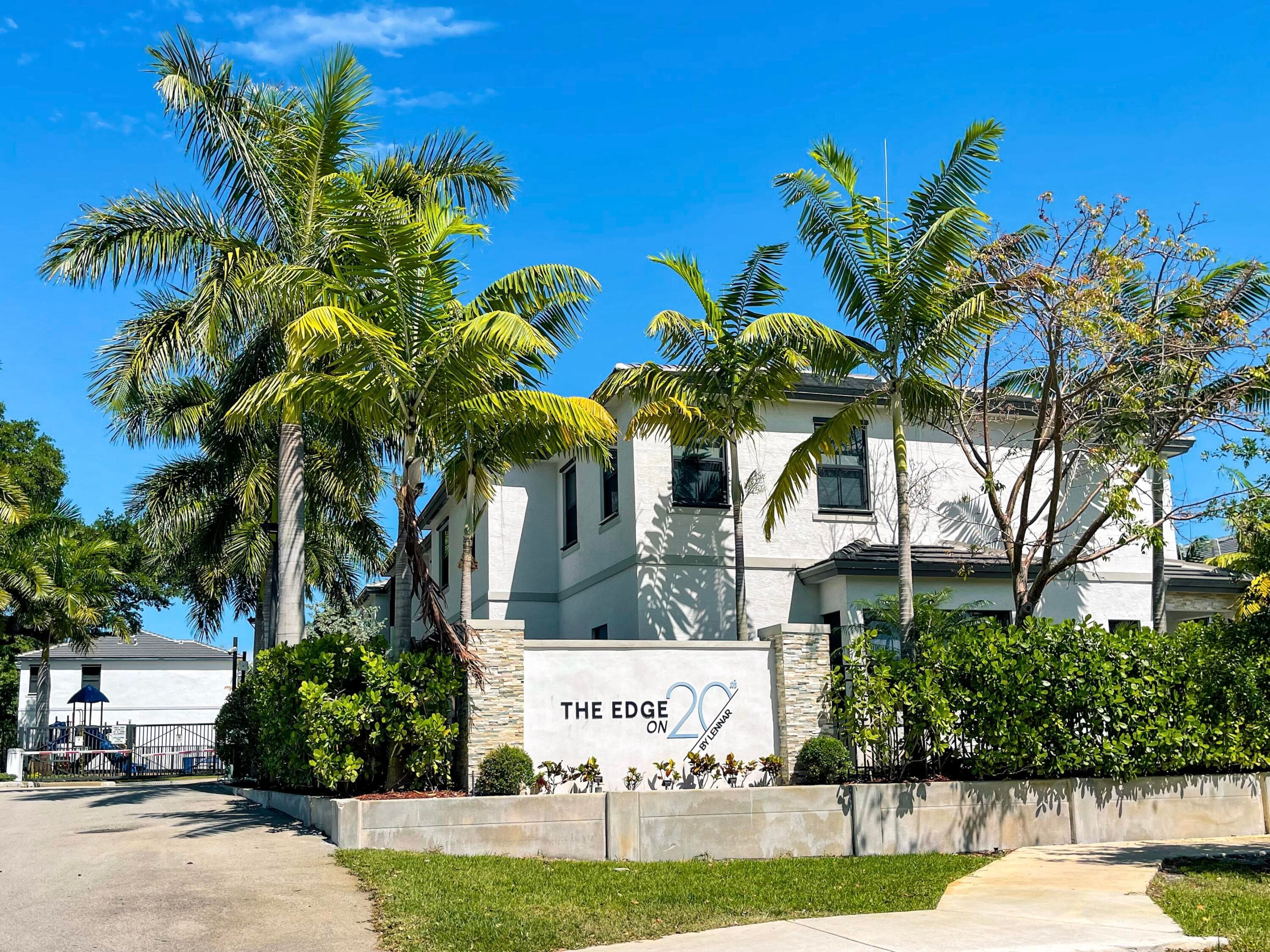 524 SW 19th Way, Fort Lauderdale, FL 33312 — photo 3 of 37
