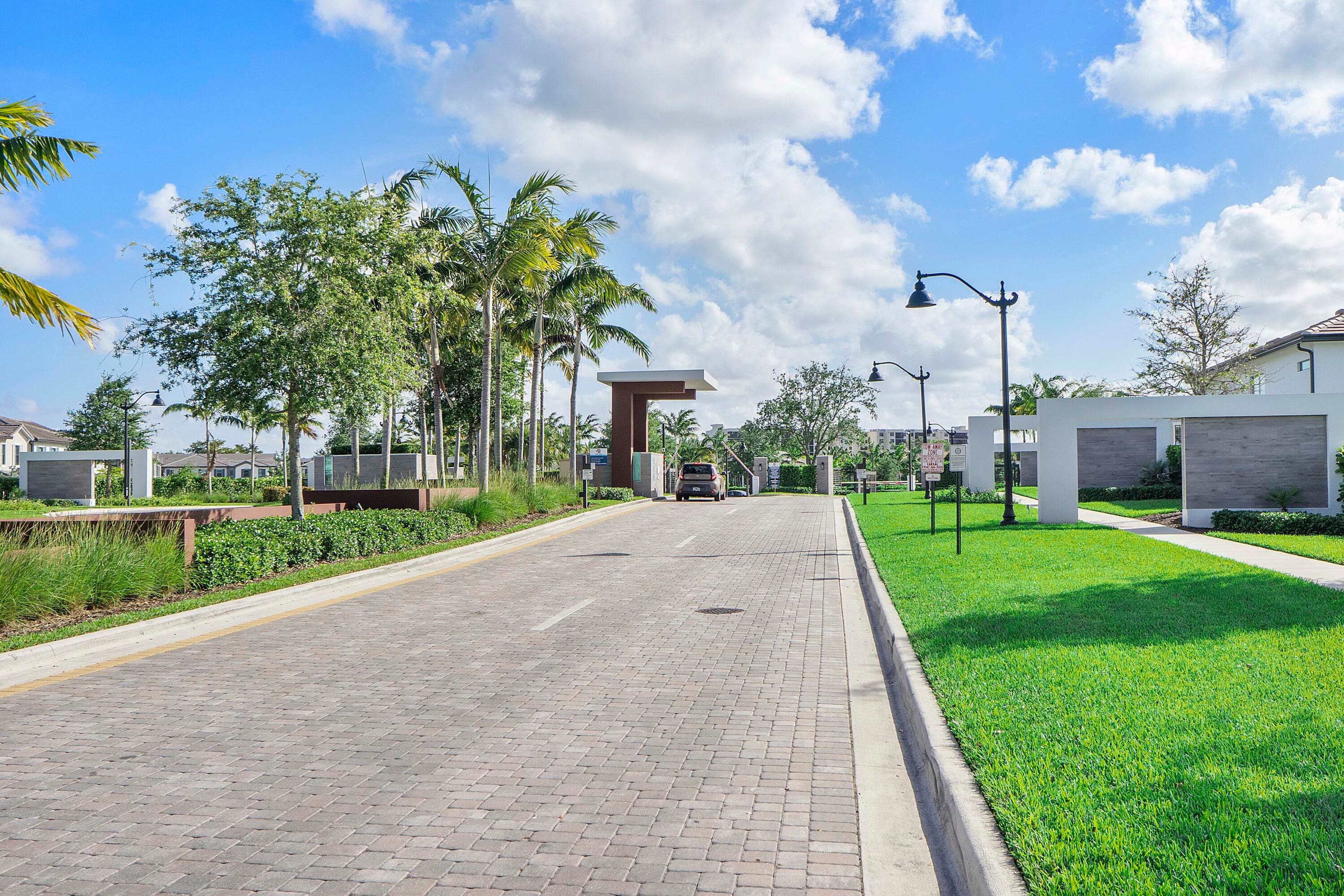 4640 E Pinehurst Trl Trail E, Fort Lauderdale, FL 33309 — photo 68 of 91