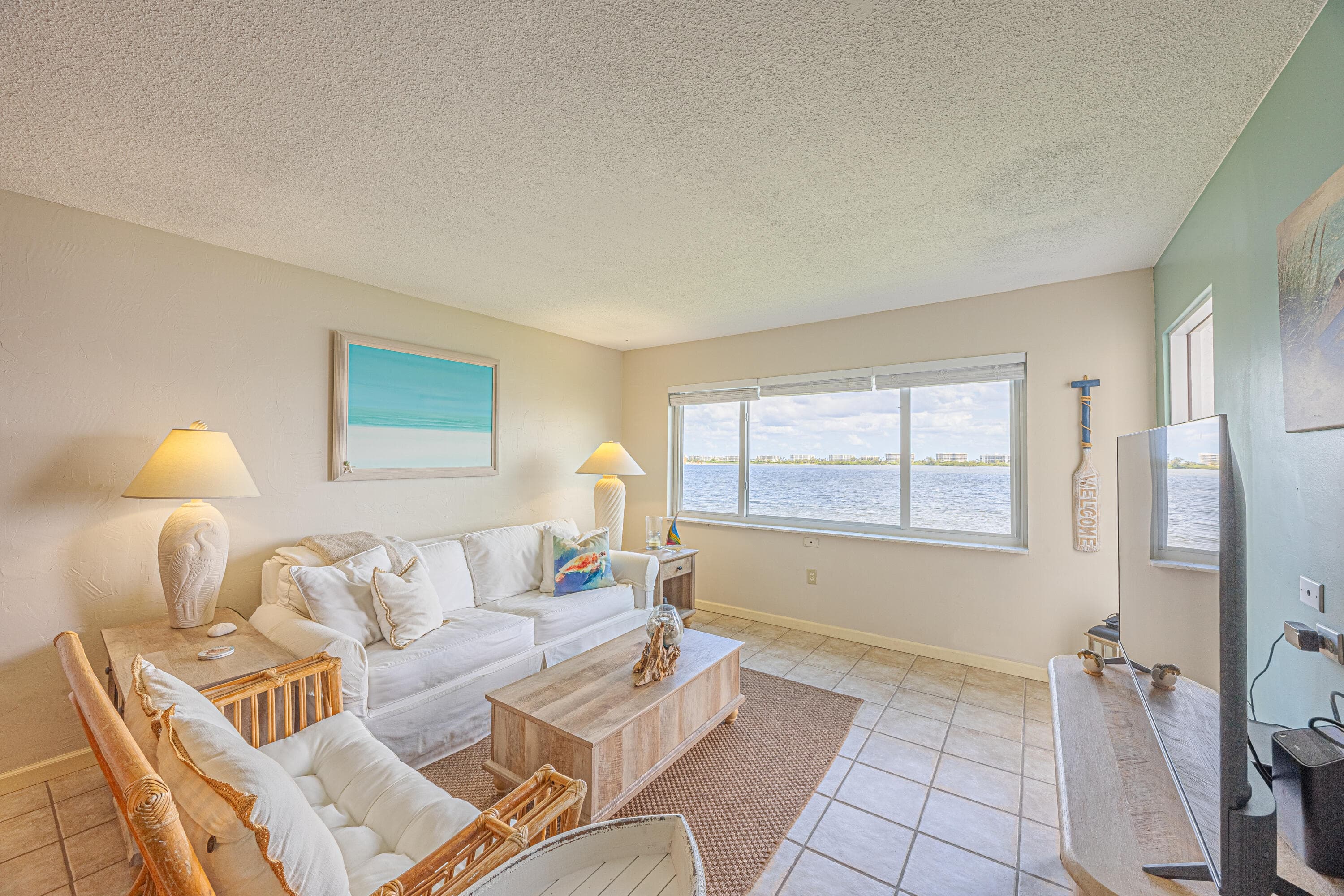 1516 S Lakeside Drive 203, Lake Worth Beach, FL 33460 — photo 2 of 21