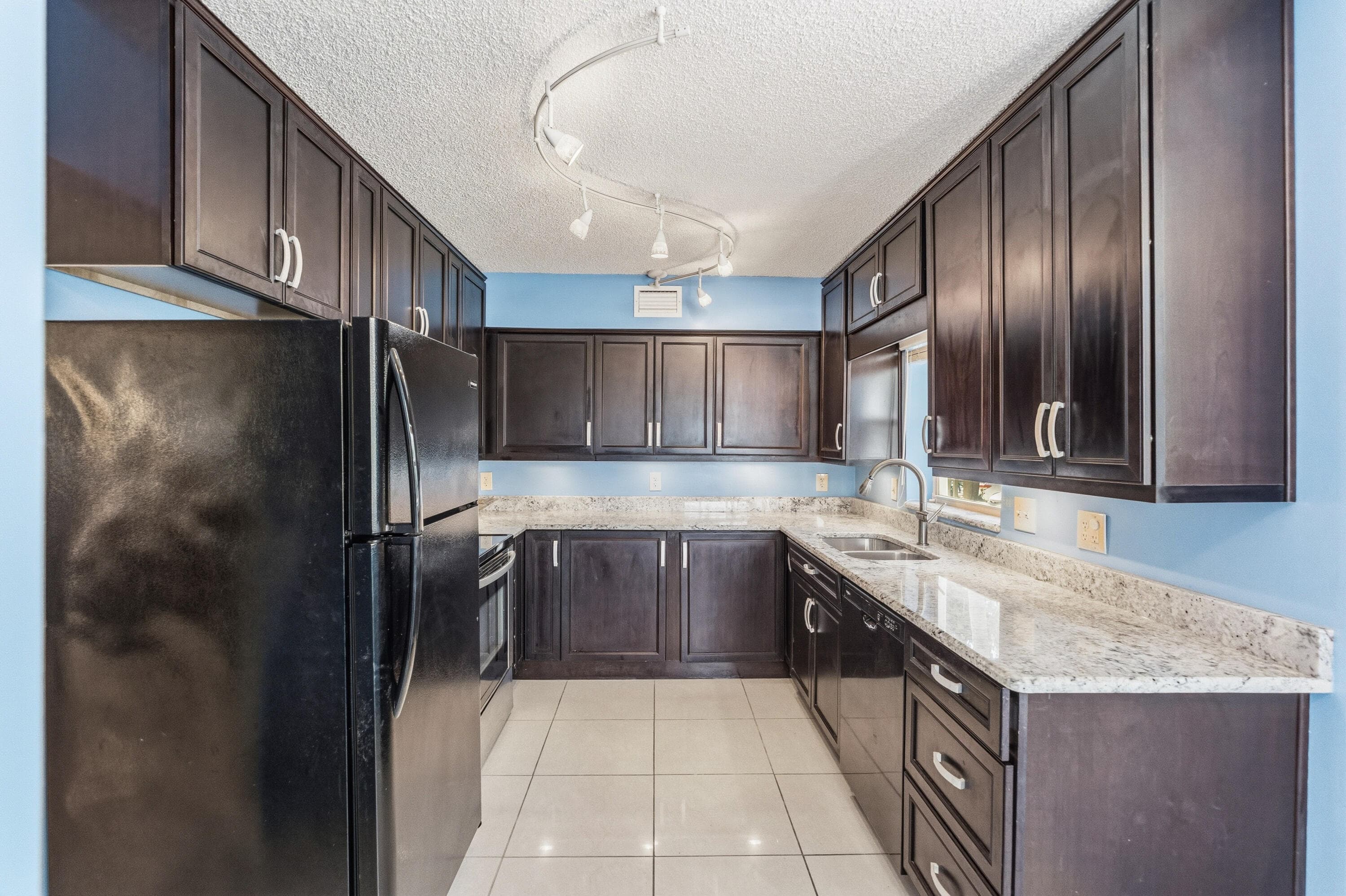 5200 N Ocean Boulevard 115a, Lauderdale-By-The-Sea, FL 33308 — photo 12 of 59