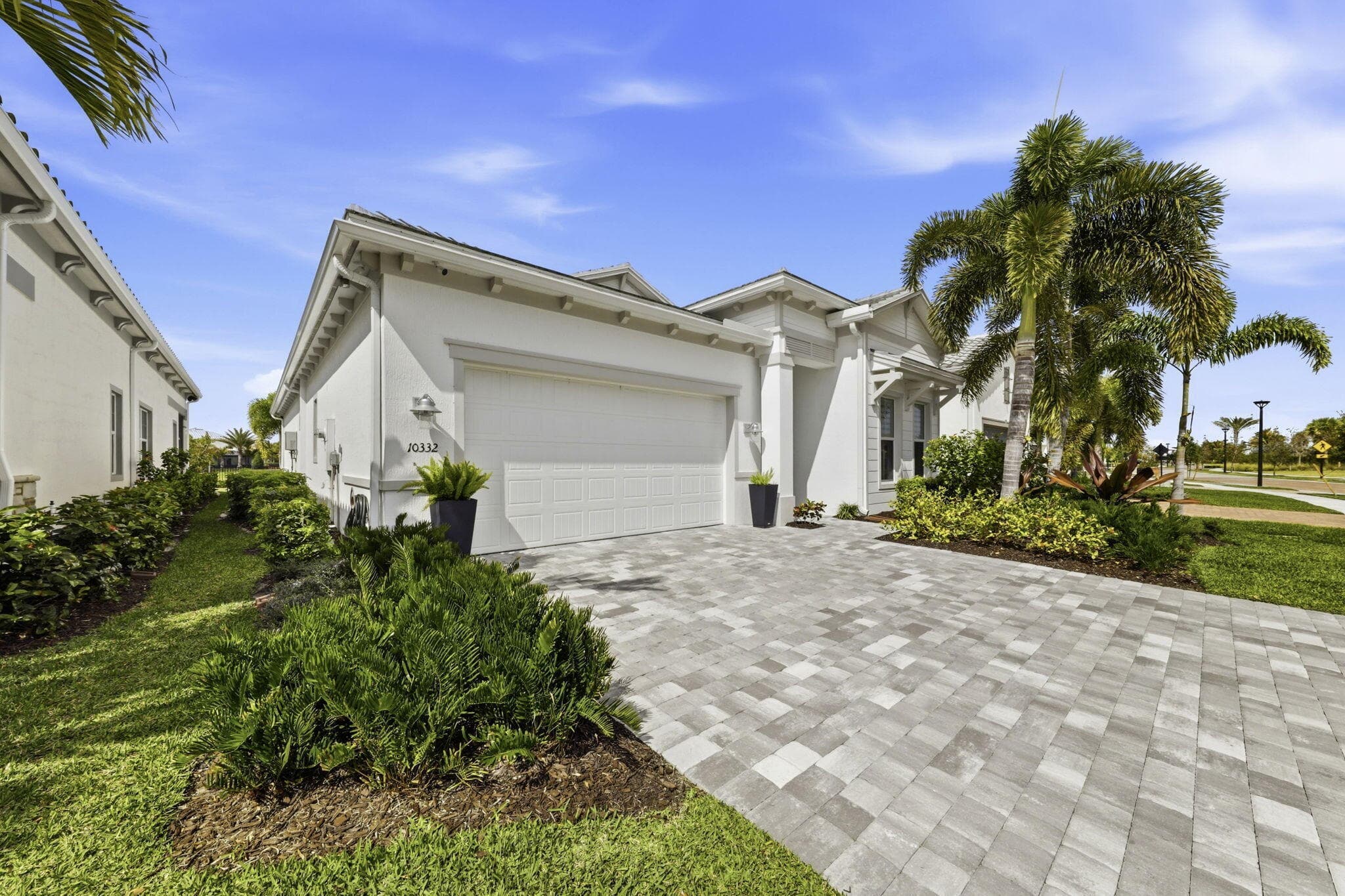 10332 Northbrook Circle, Palm Beach Gardens, FL 33412 — photo 2 of 46