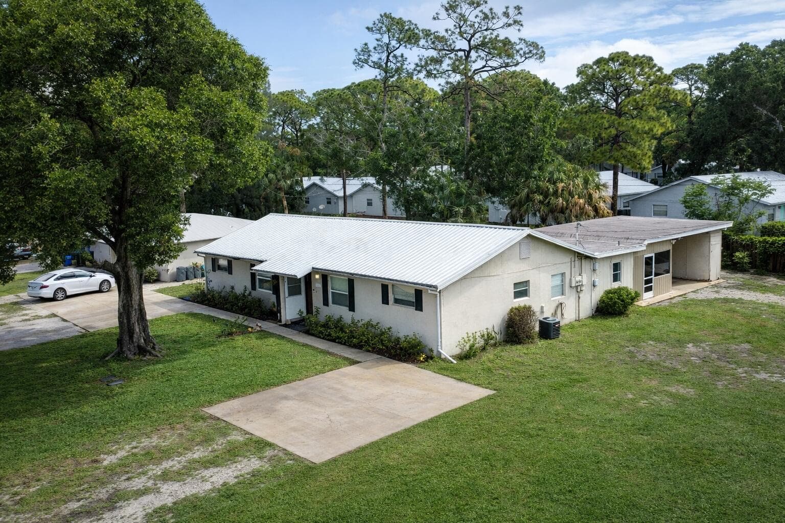 1504 41st Avenue, Vero Beach, FL 32960 — photo 1 of 14