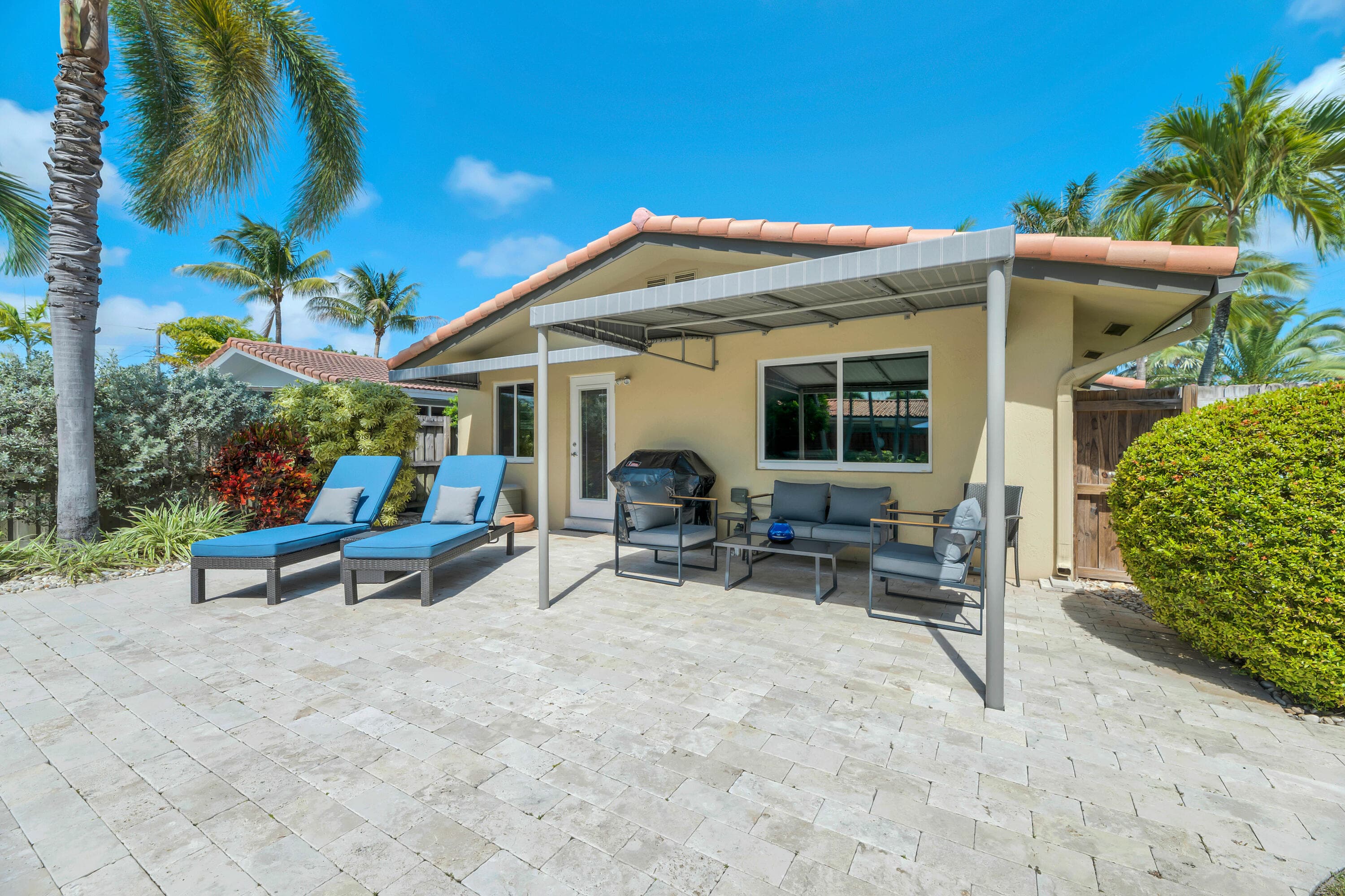 2401 NE 17th Terrace, Wilton Manors, FL 33305 — photo 25 of 31