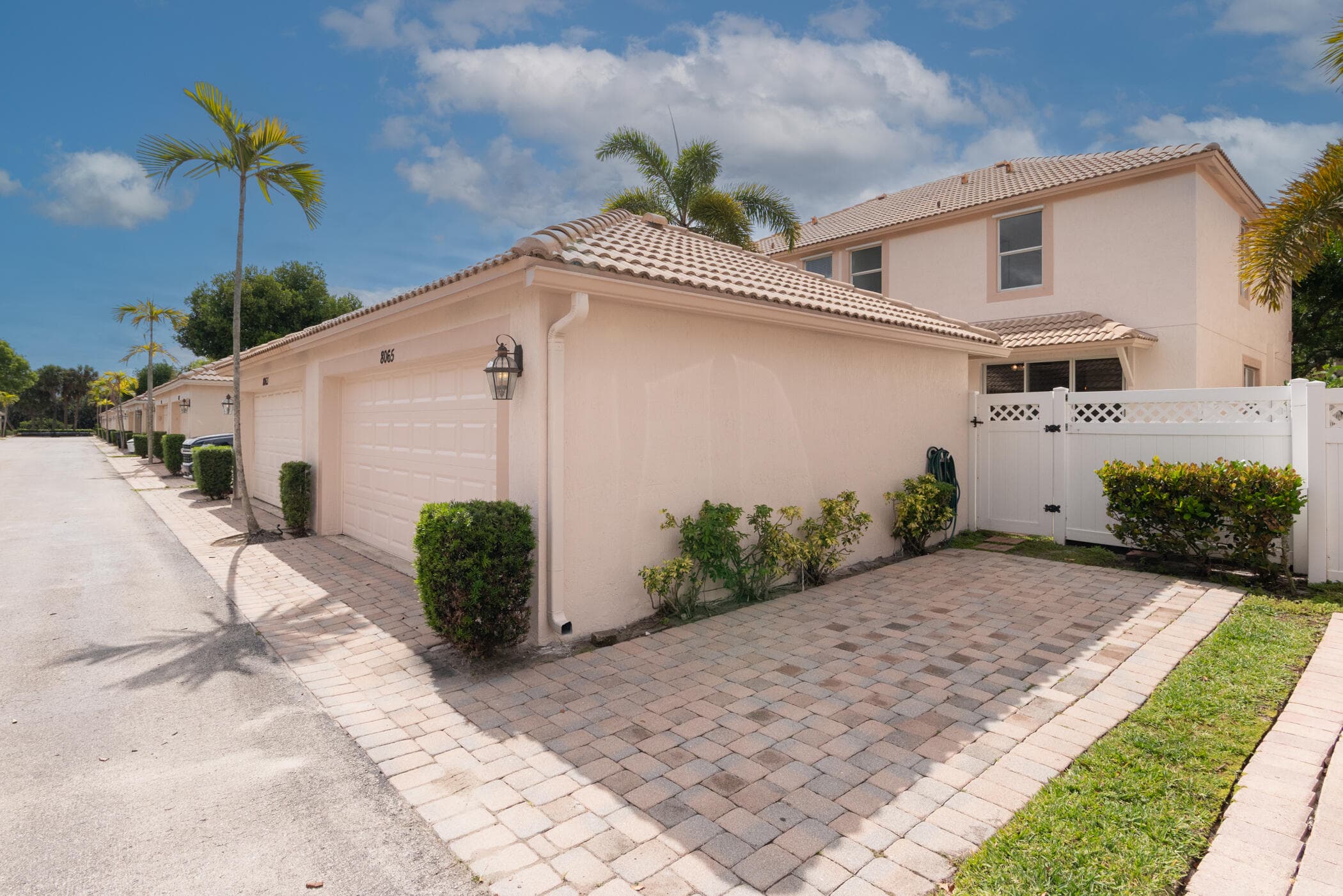 8065 Murano Circle, Palm Beach Gardens, FL 33418 — photo 31 of 34