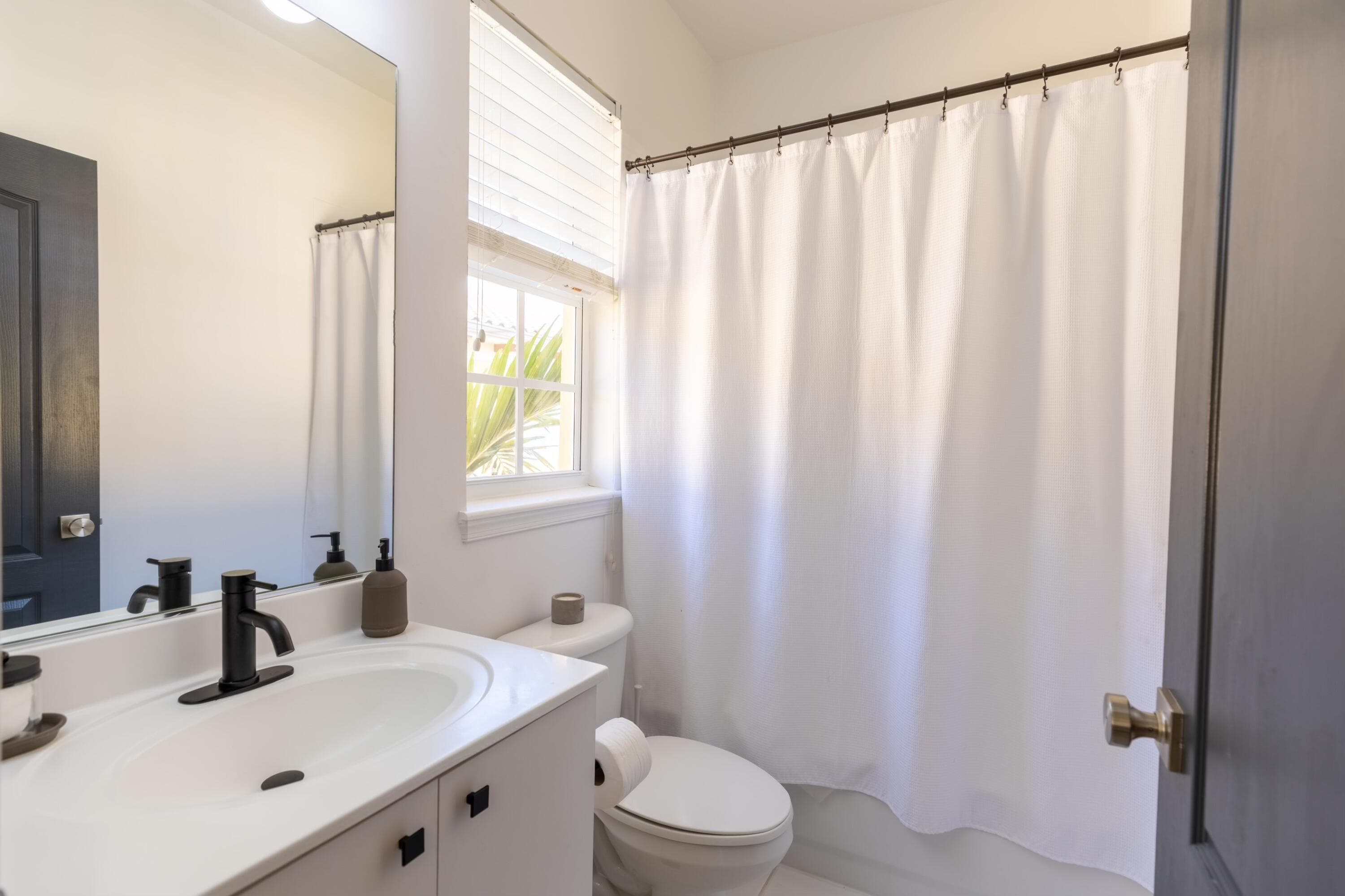 72 SE 6th Avenue H, Delray Beach, FL 33483 — photo 14 of 35