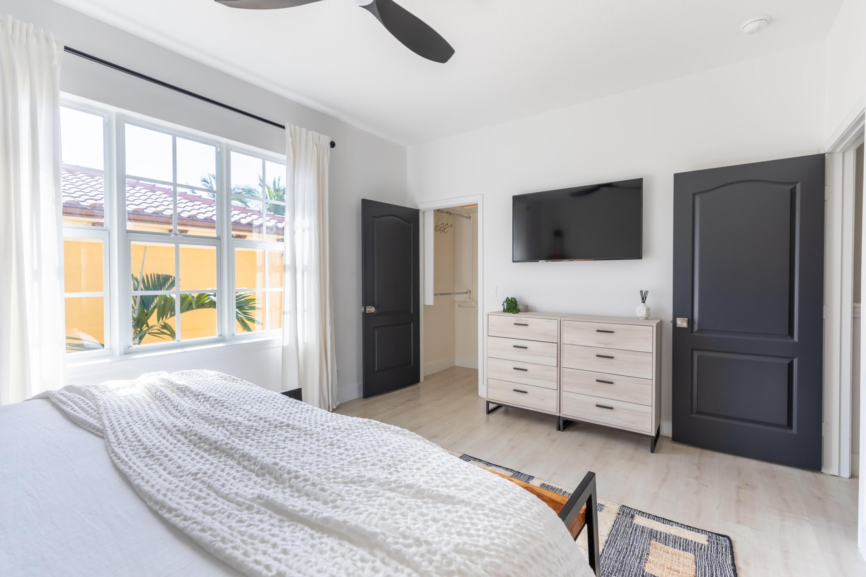 72 SE 6th Avenue H, Delray Beach, FL 33483 — photo 18 of 35
