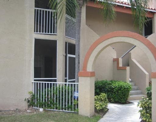 8657 SW 5th Street 108, Pembroke Pines, FL 33025 — photo 2 of 11