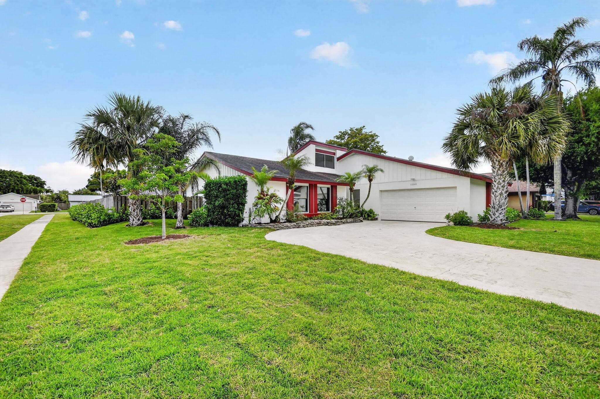 12260 Old Country Road S, Wellington, FL 33414 — photo 4 of 65