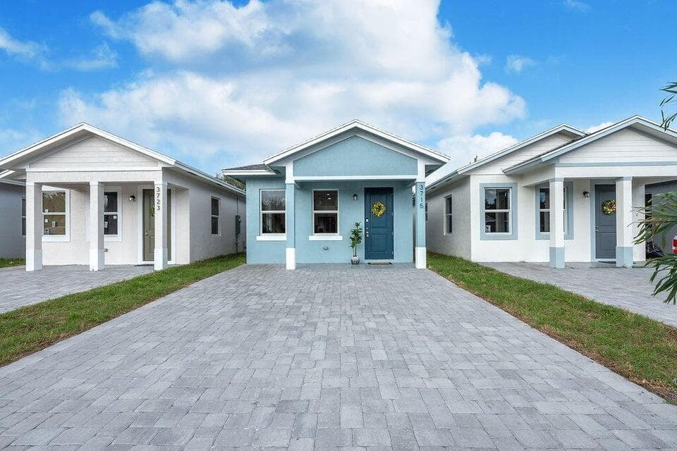 2665 Hiawatha Avenue, Westgate, FL 33409 — photo 2 of 28