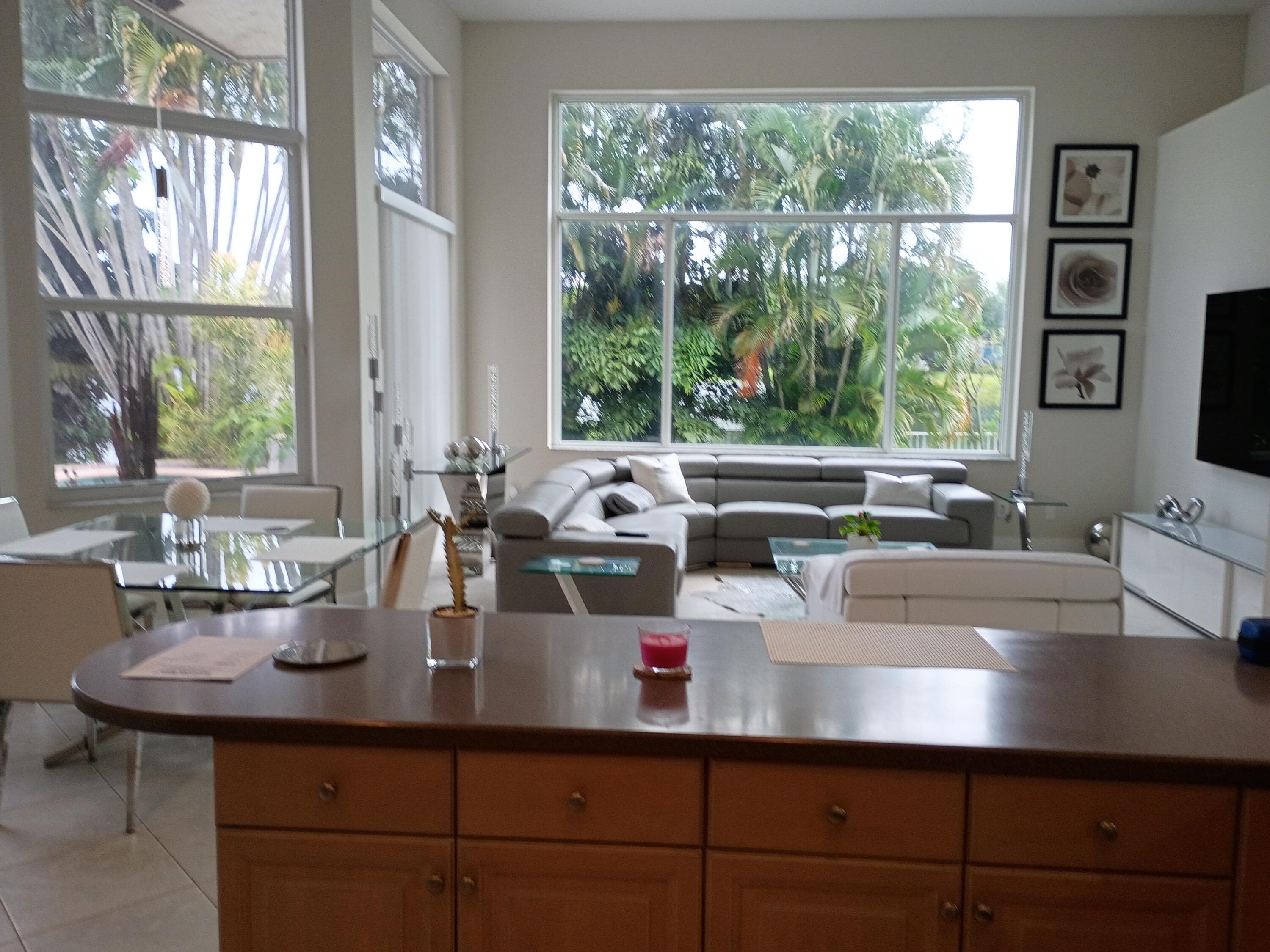 8263 N Lake Forest Drive, Davie, FL 33328 — photo 8 of 44